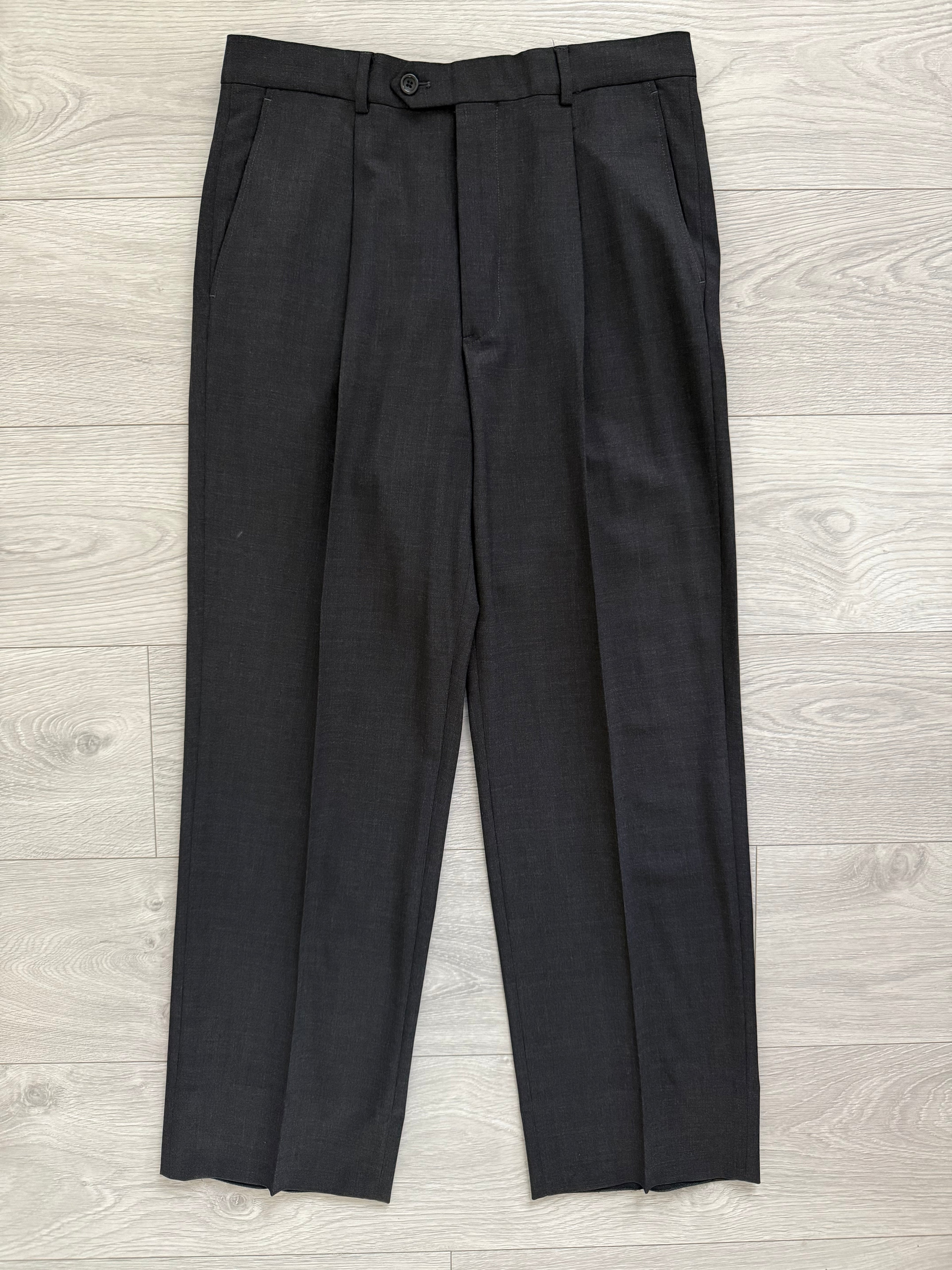 Armani 2000s Pleated Wool Grey Pants - Size 30" Waist