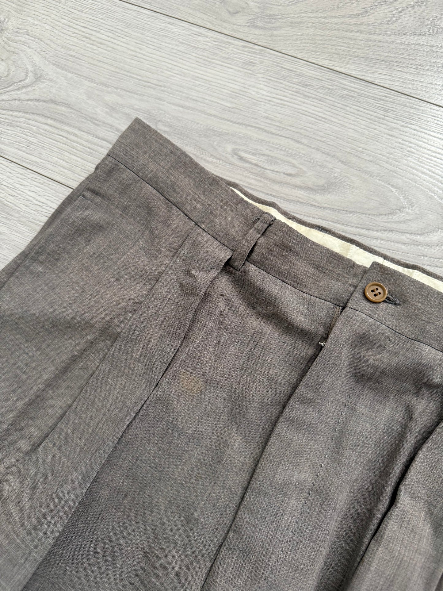 Giorgio Armani 1990s Pleated Wool Suit - Size L Jacket / 32" Waist