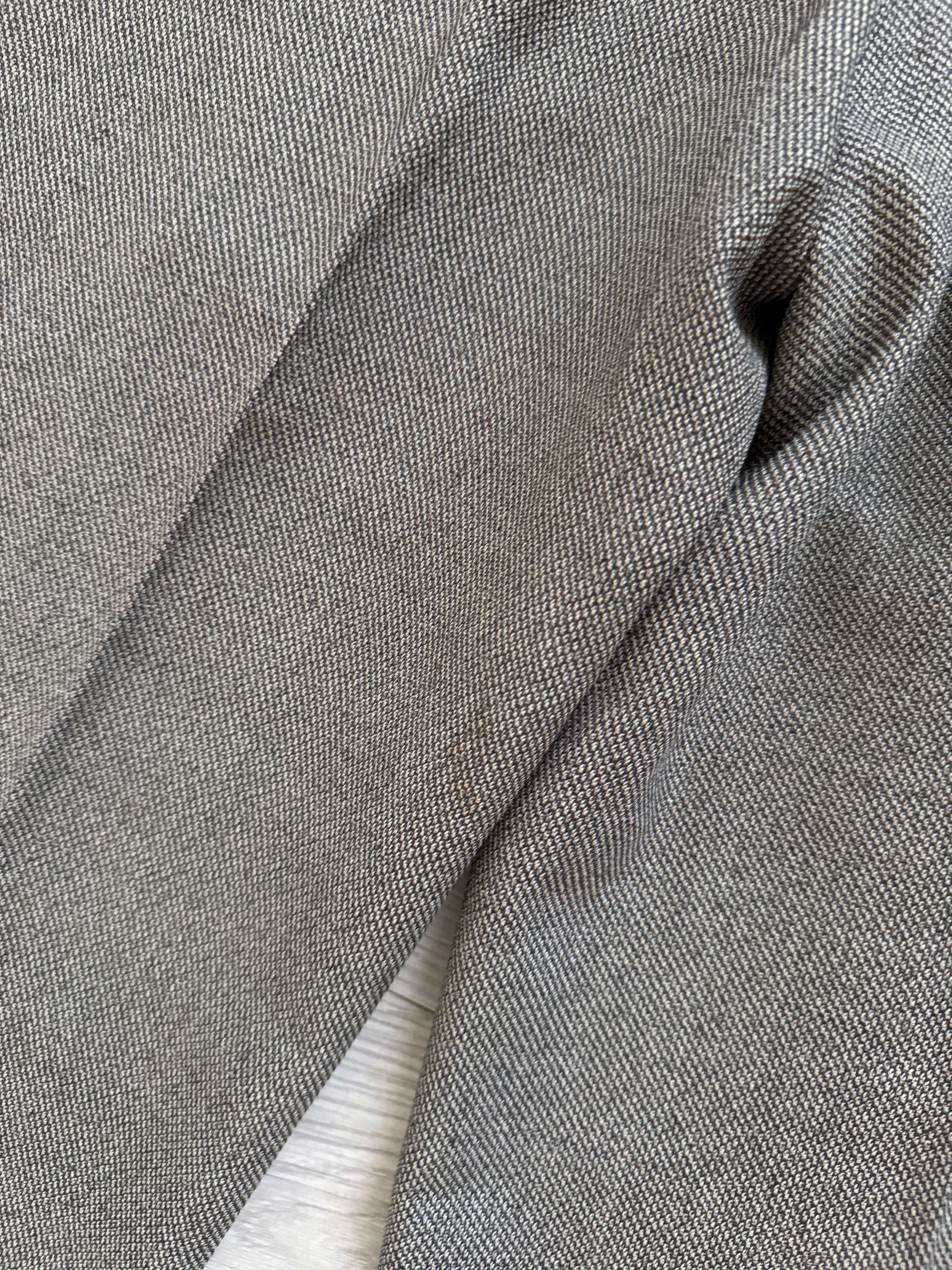 Burberry 1990s Peak Lapel Double Breasted Pleated Textured Taupe Grey Suit - Size M Jacket / 32" Waist