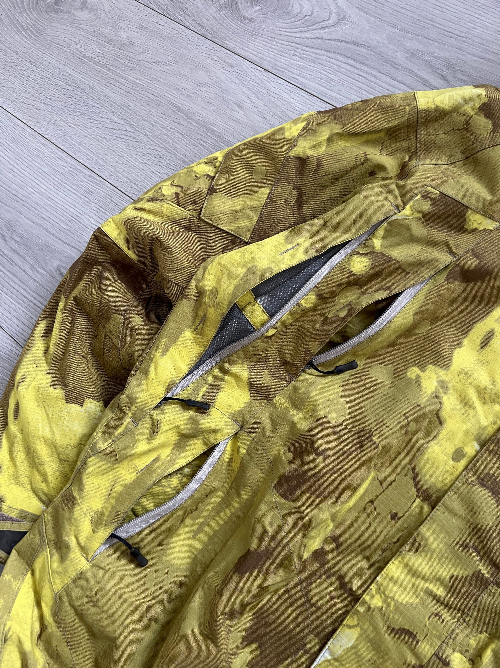 Oakley FW2008 Night Vision Camo Magnetic Hood Waterproof Vent Jacket - Size S