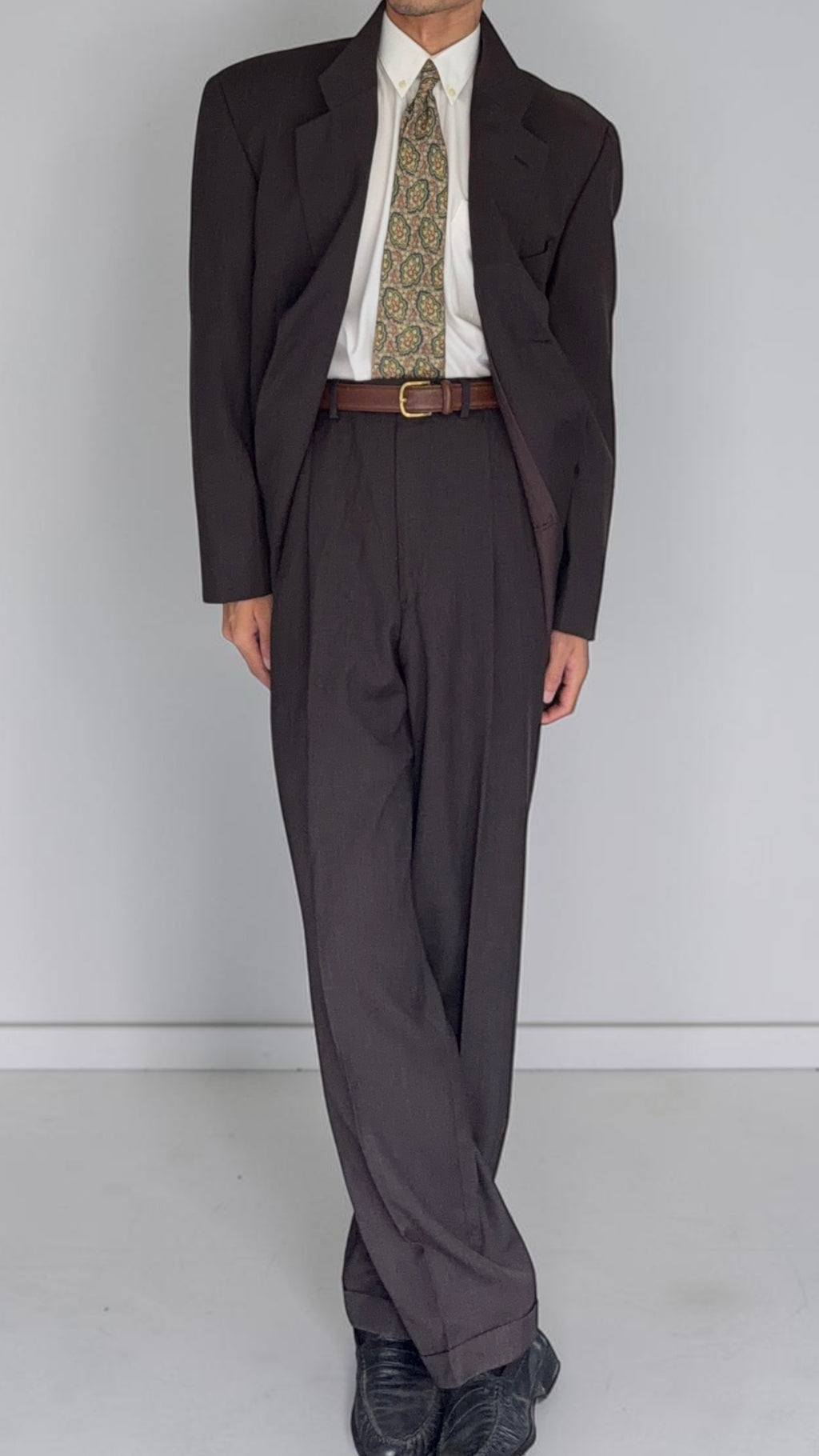 Giorgio Armani 1980s 3B Brown Double-Pleated Wool Suit - Size XL Jacket / 32" Waist