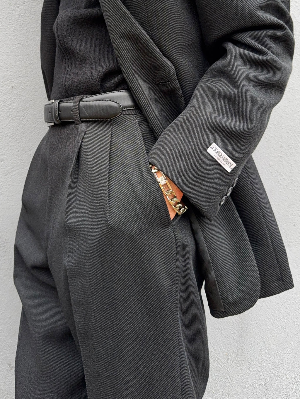 Giorgio Armani 1980s 2B Pleated Wool Suit Black New - Size L Jacket / 32" Waist