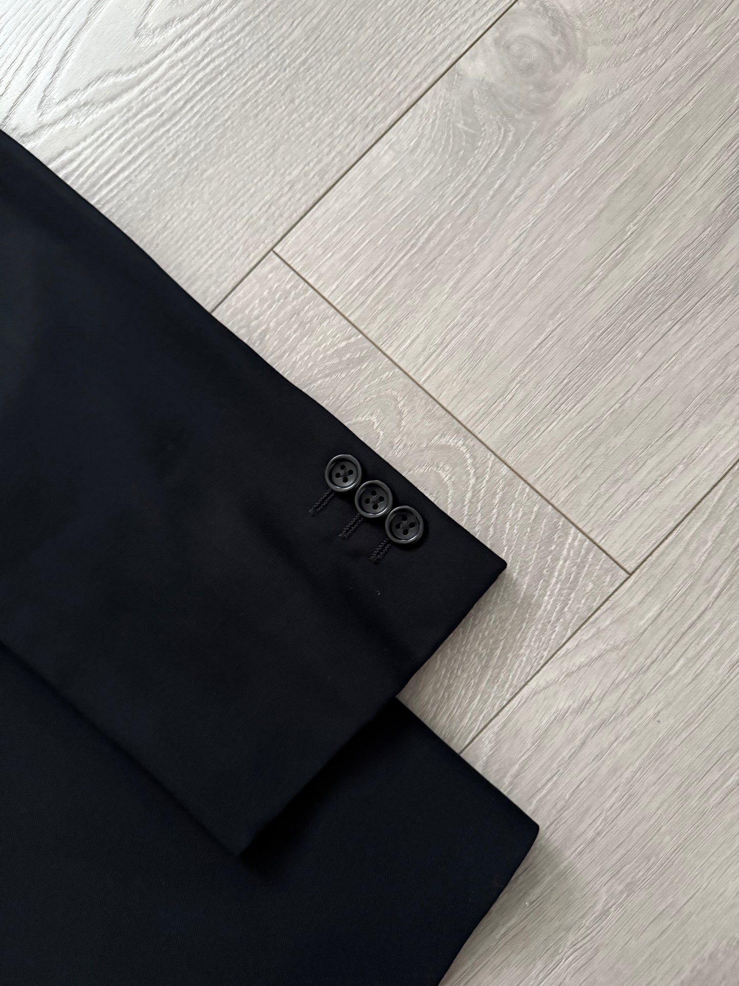 Giorgio Armani 1990s 3B Pleated Wool Suit - Size XL Jacket / 36" Waist