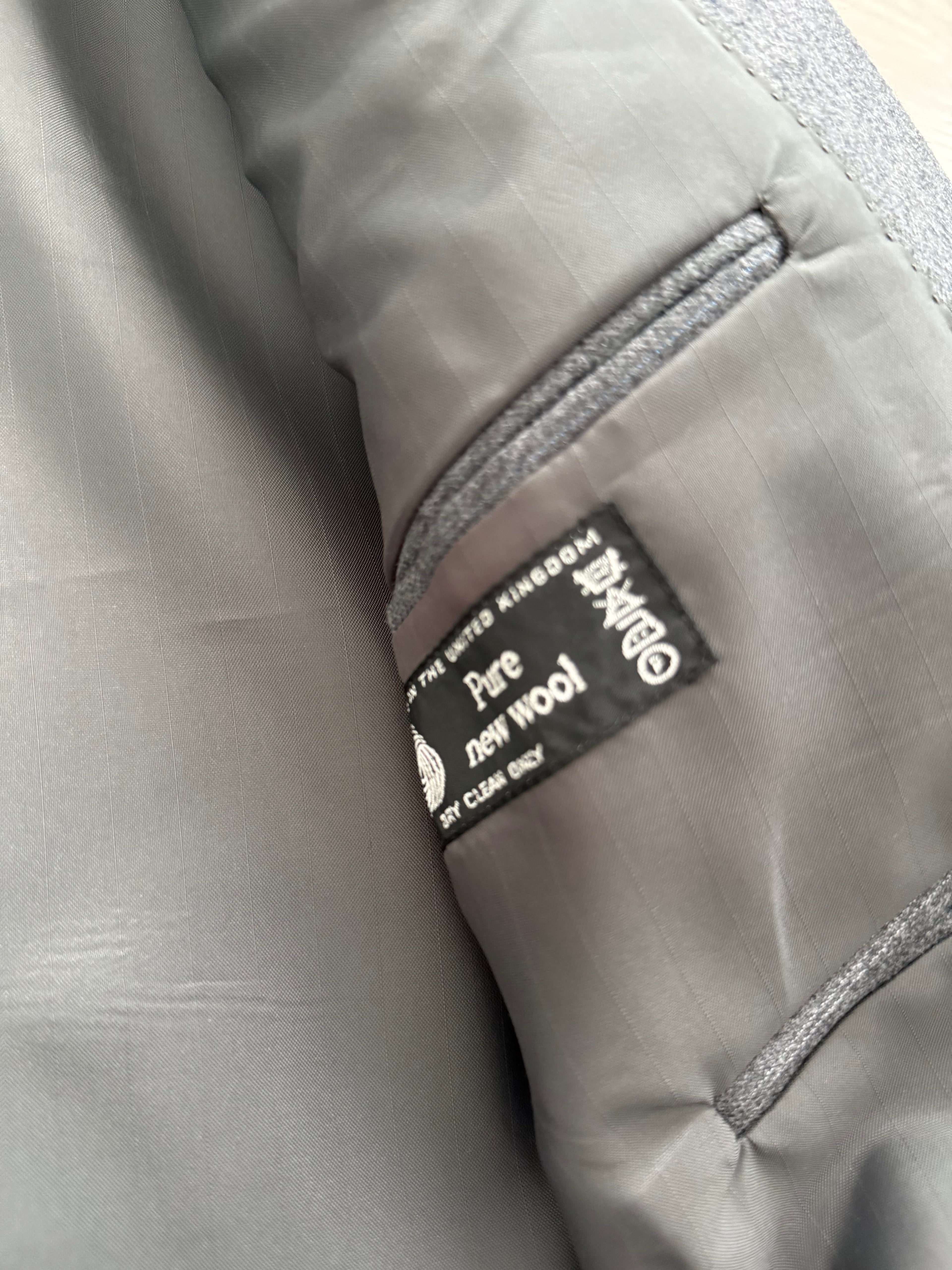 Vintage 1980s Peaked Lapel Double Breasted Pleated Wool Suit Grey Made in England - Size S Jacket / 30" Waist