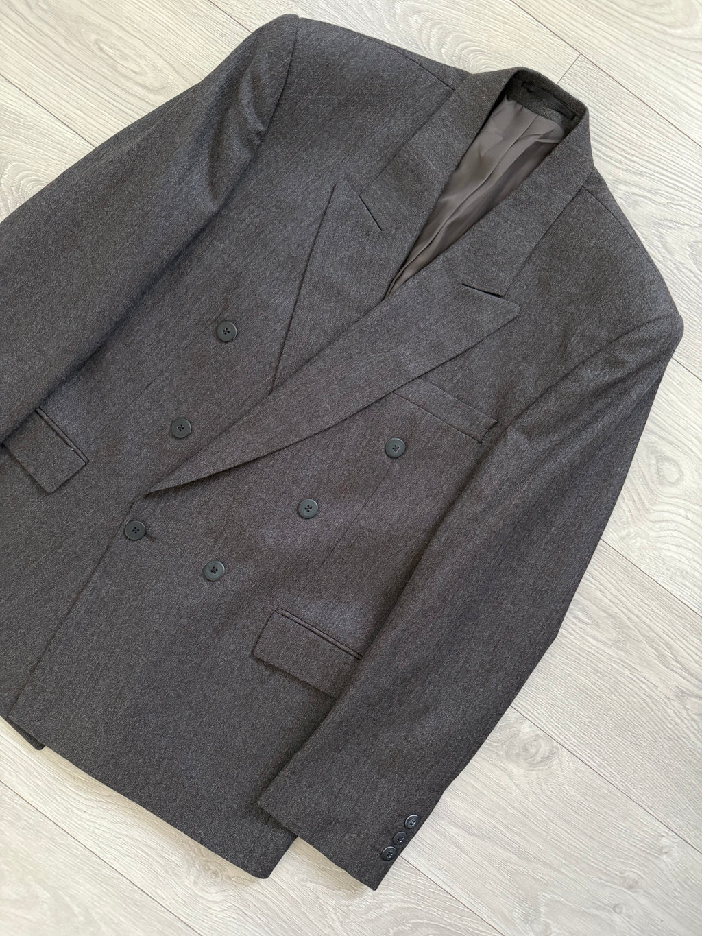 Vintage 1980s Made in England Double Breasted Peaked Lapel Pleated Brown Suit - Size M Jacket / 31" Waist