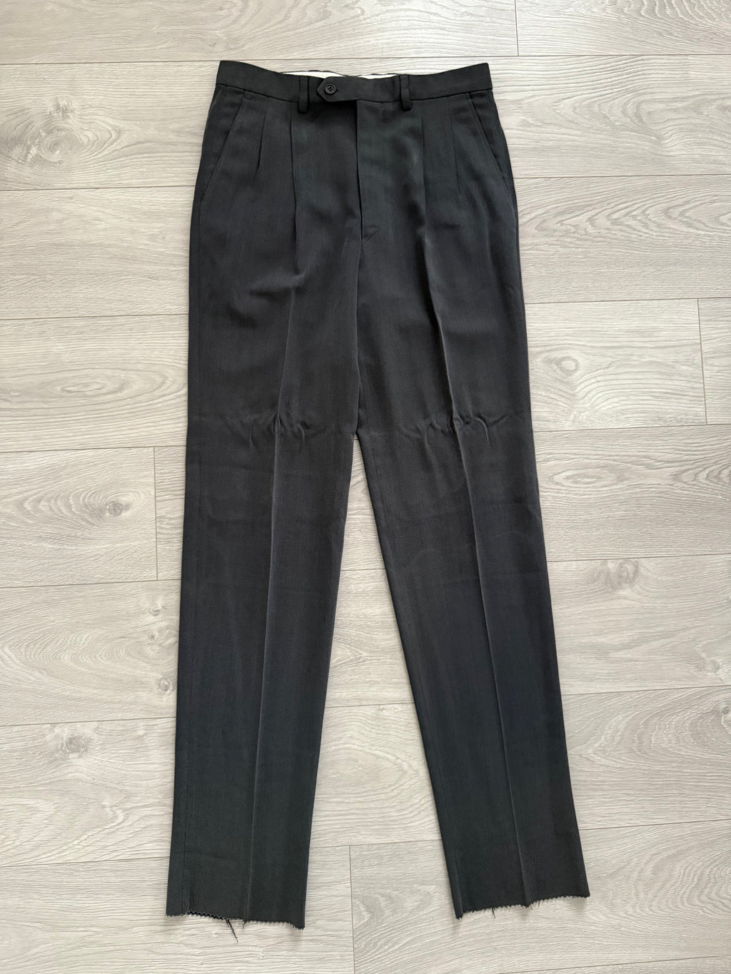 Giorgio Armani 1980s Double Breasted Pleated Wool Suit Steel Charcoal New - Size L Jacket / 32" Waist