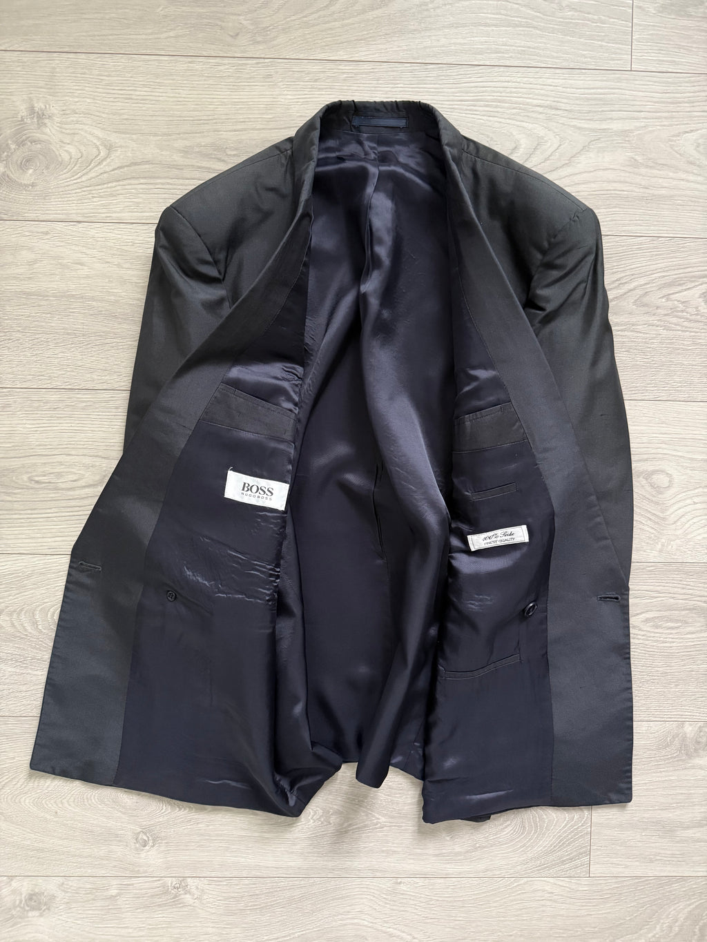 Hugo Boss 1980s 'Tango' Double Breasted Peaked Lapel Silk Suit - Size XL Jacket / 35" Waist