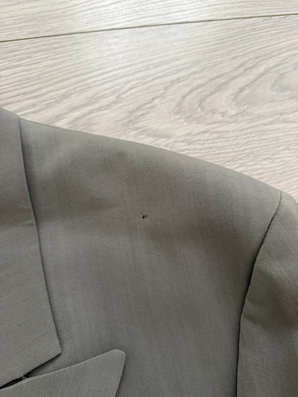 Hugo Boss 1980s 'Al Capone' Peaked Lapel Double Breasted Pleated Wool Silk Suit - Size XXL Jacket / 36" Waist