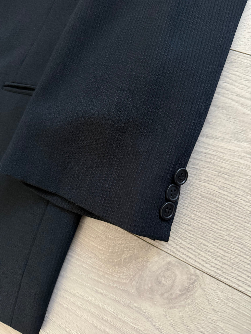 Giorgio Armani 1980s 3B Wool Ribbed Weave Navy Pleated Suit - Size XXL Jacket / 38" Waist