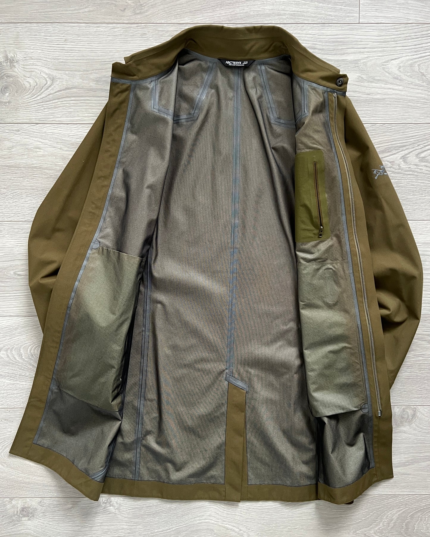 Arcteryx Keppel GoreTex Waterproof Trench Coat - Size S