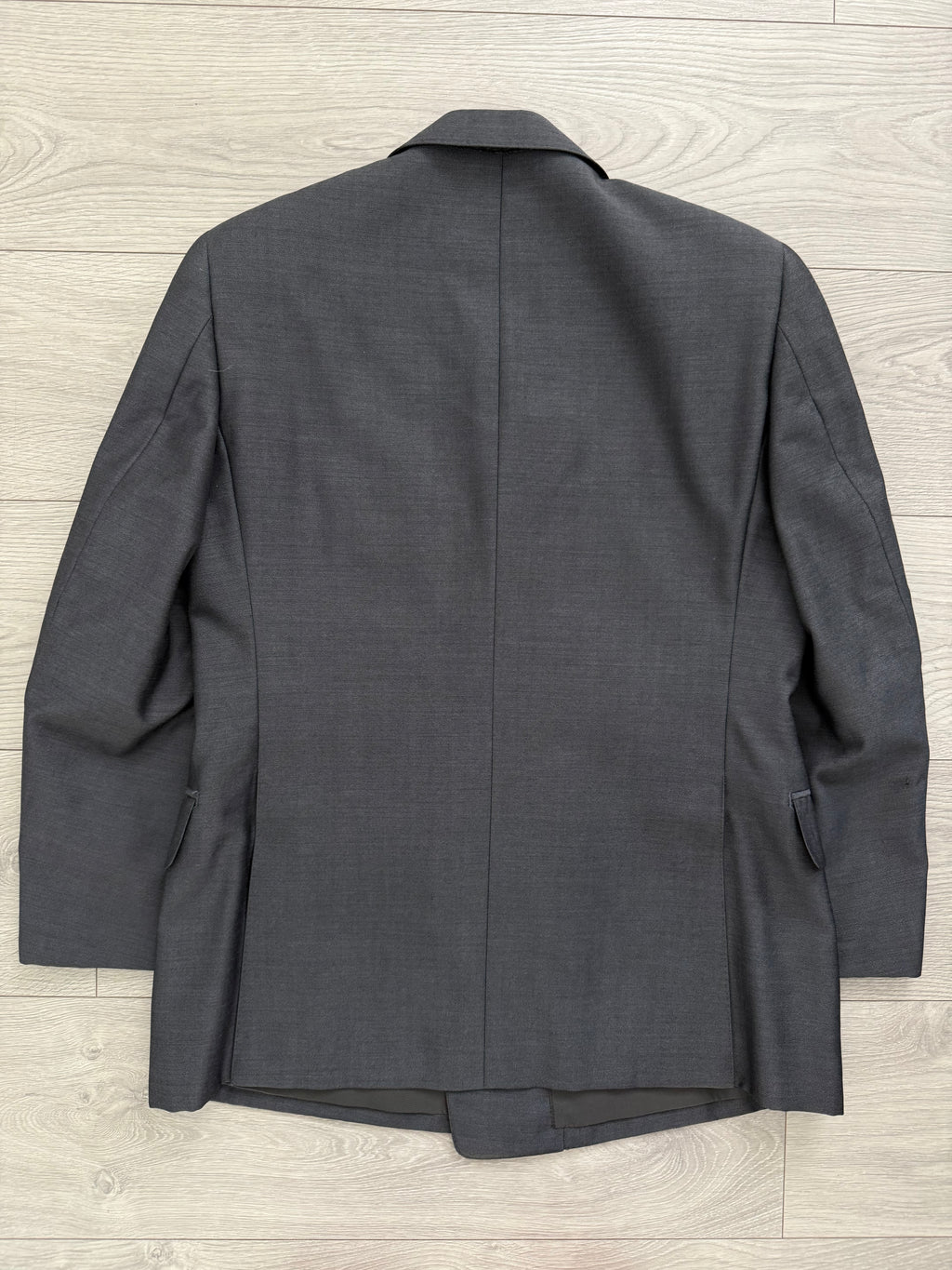 Burberry 1980s Peaked Lapel Double Breasted Pleated Wool Mohair Grey Suit - Size S Jacket / 31" Waist