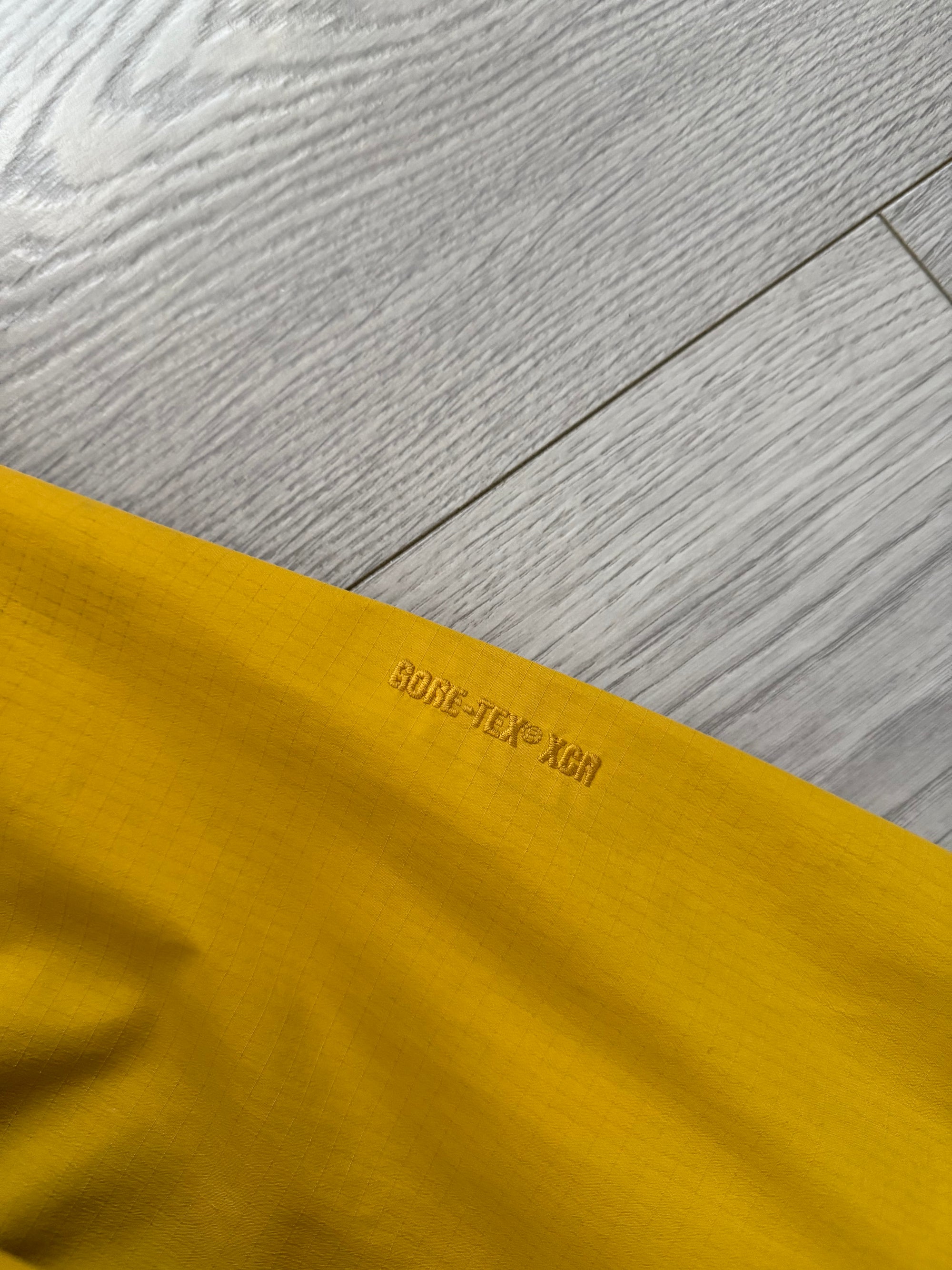 Arc'teryx 2003 Beta AR Gore-Tex Jacket in Tequila Yellow - Size M