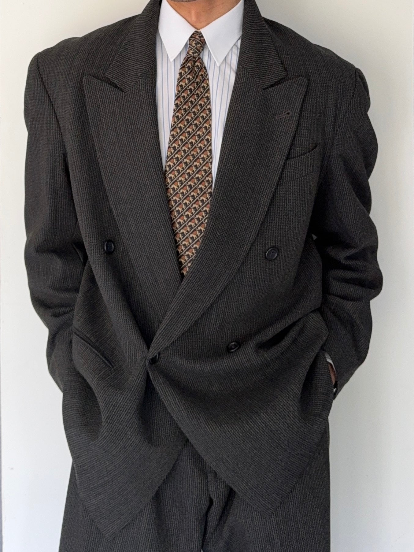 Vintage 1980s Peaked Lapel Double Breasted Pleated Wool Textured Grey Suit - Size XL Jacket / 36" Waist