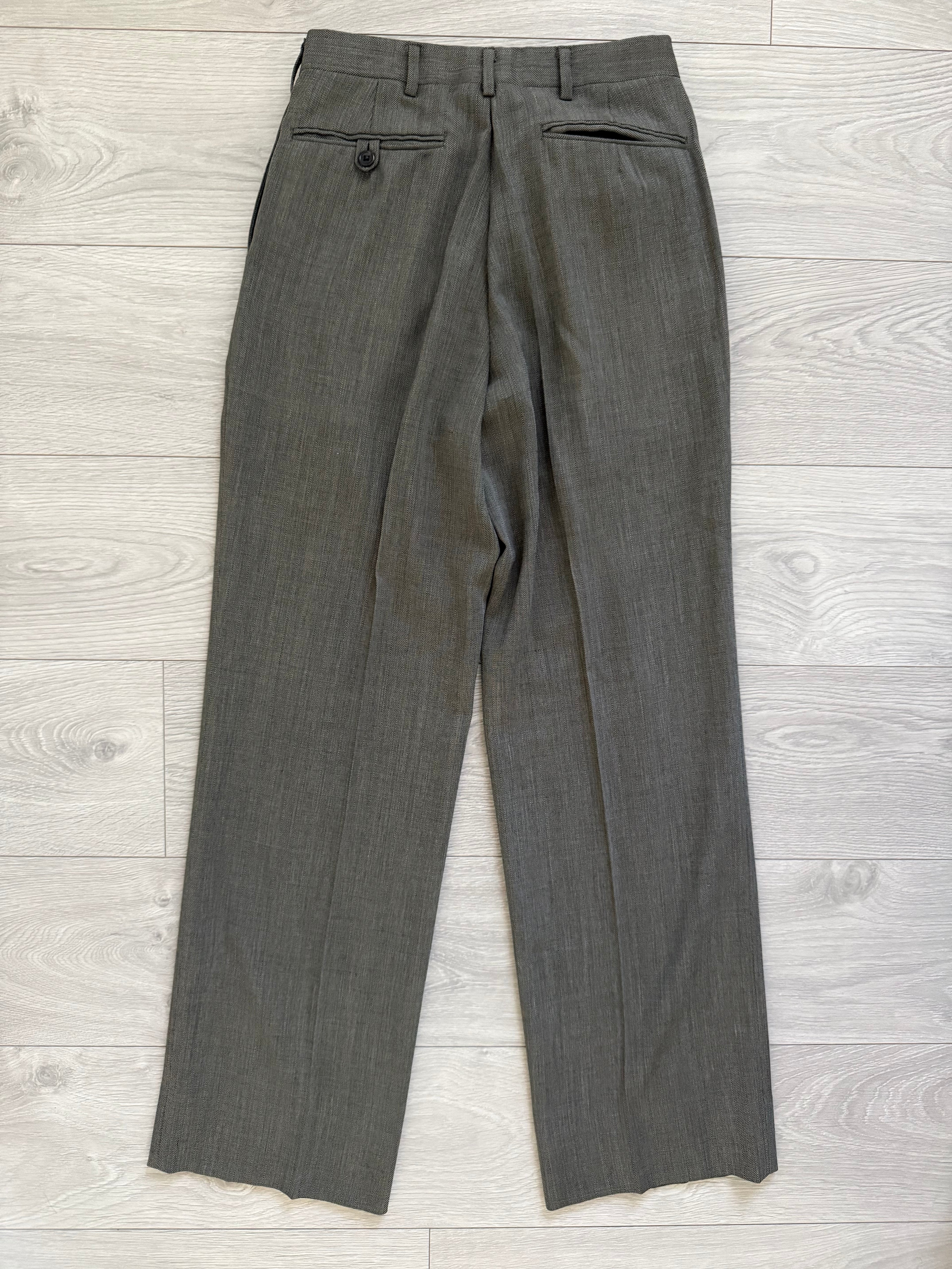 Ralph Lauren 1990s 2B Pleated Lightweight Wool Suit Green - Size M Jacket / 28" Waist
