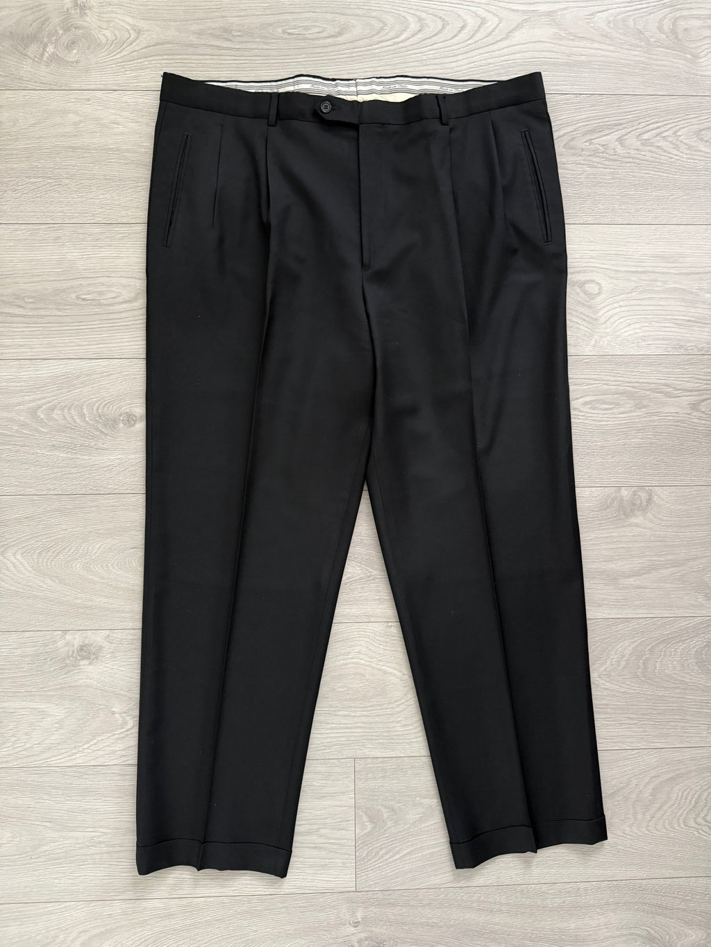 Giorgio Armani 1980s Peaked Lapel Double Breasted Pleated Black Suit - Size XXL Jacket / 44" Waist