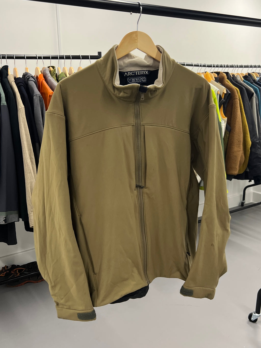 Arcteryx LEAF VERTX Justice Softshell Fleece Lined Utility Jacket - Size L