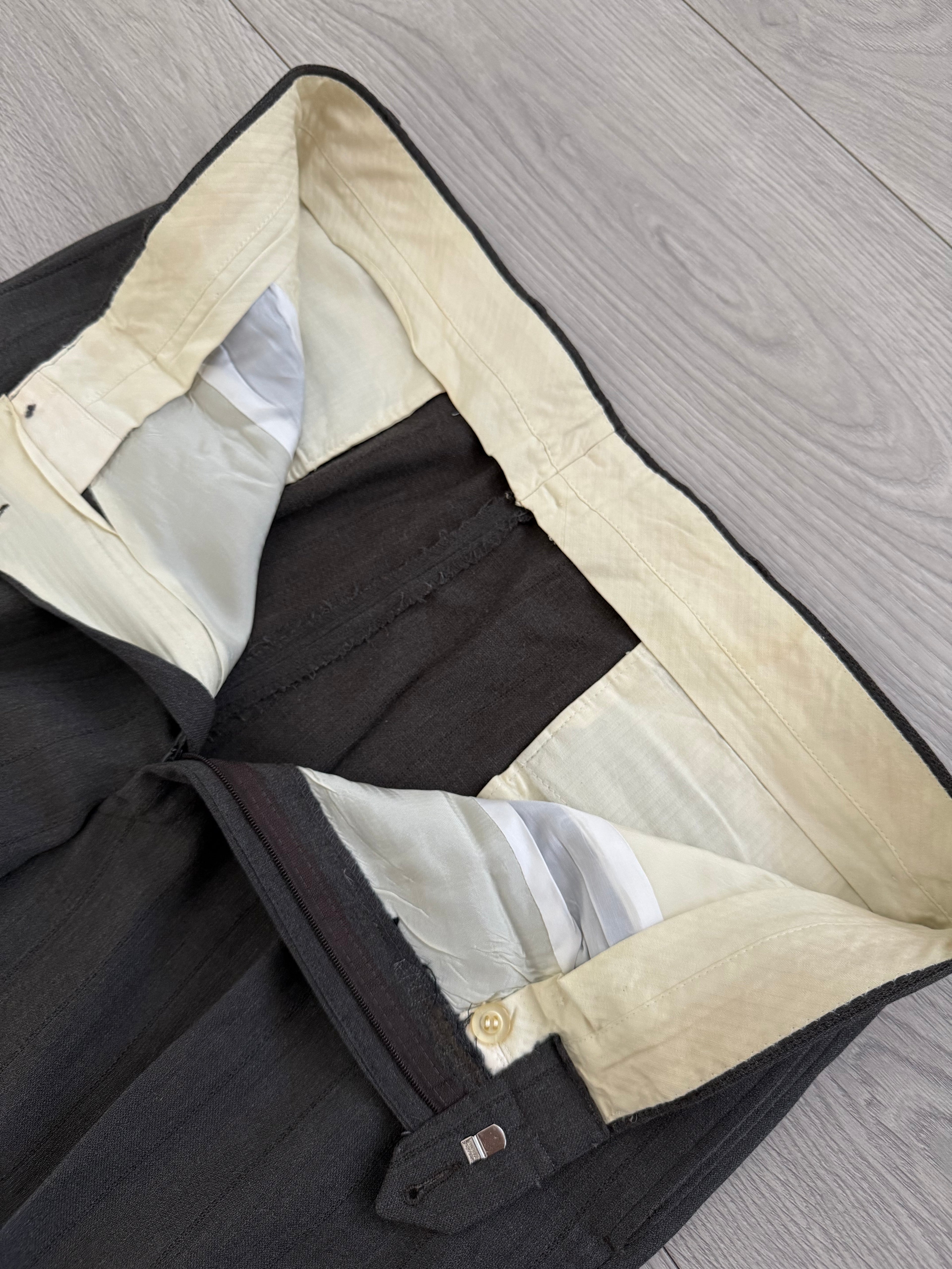 Giorgio Armani 1980s Peaked Lapel Double Breasted Textured Wool Pleated Suit - Size L Jacket / 36" Waist