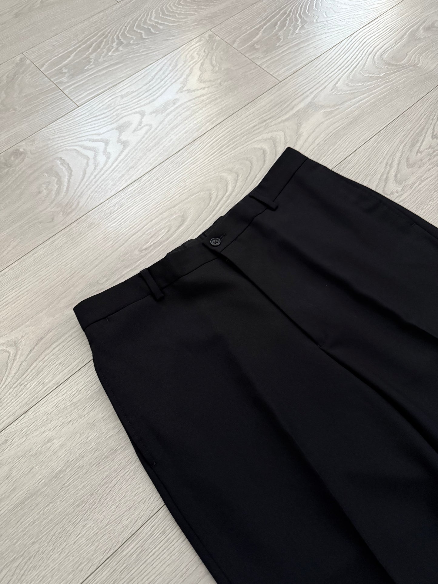 Emporio Armani 2001 3B Black Wool Suit - L Jacket / 34" Waist