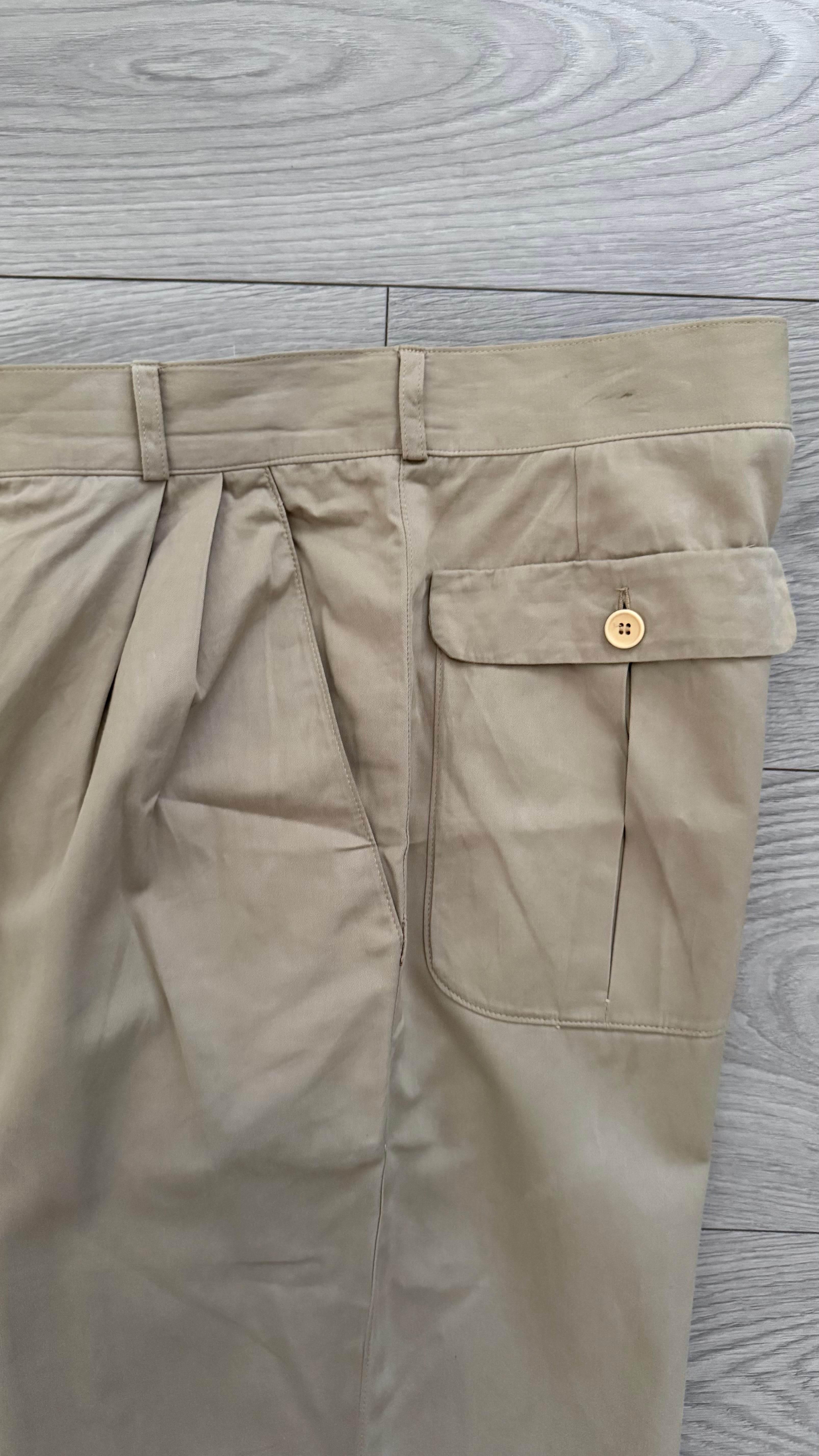 Versace 1980s Double-Pleat Beige Pants - Size 29" Waist