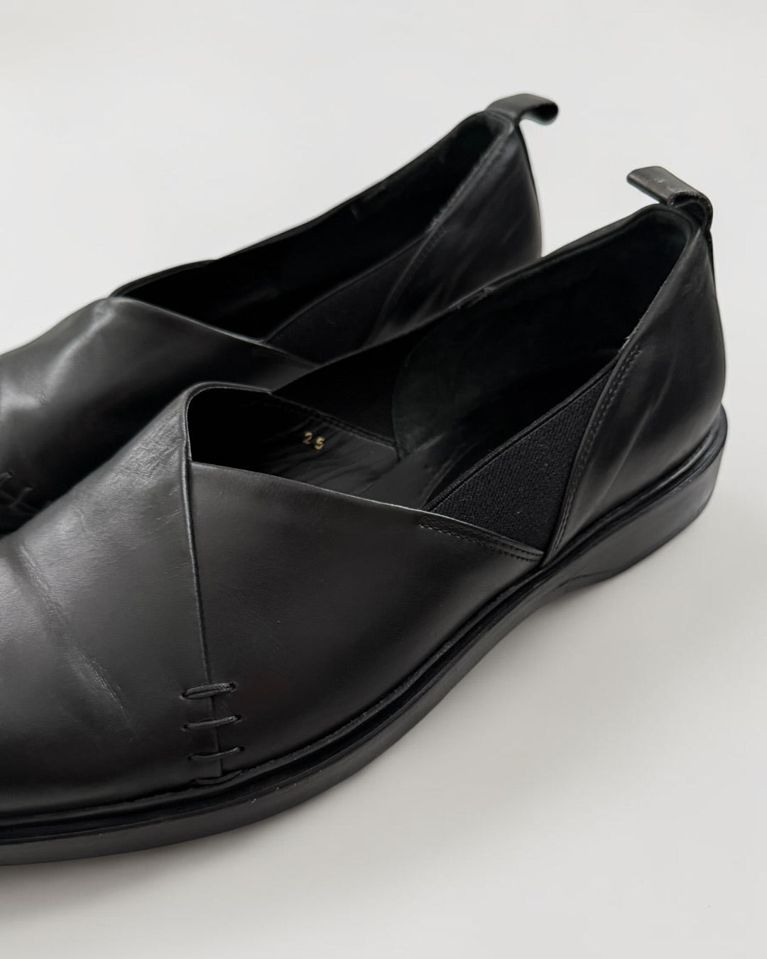 Issey Miyake Vintage Slip-On Leather Derby Shoes - Size US7