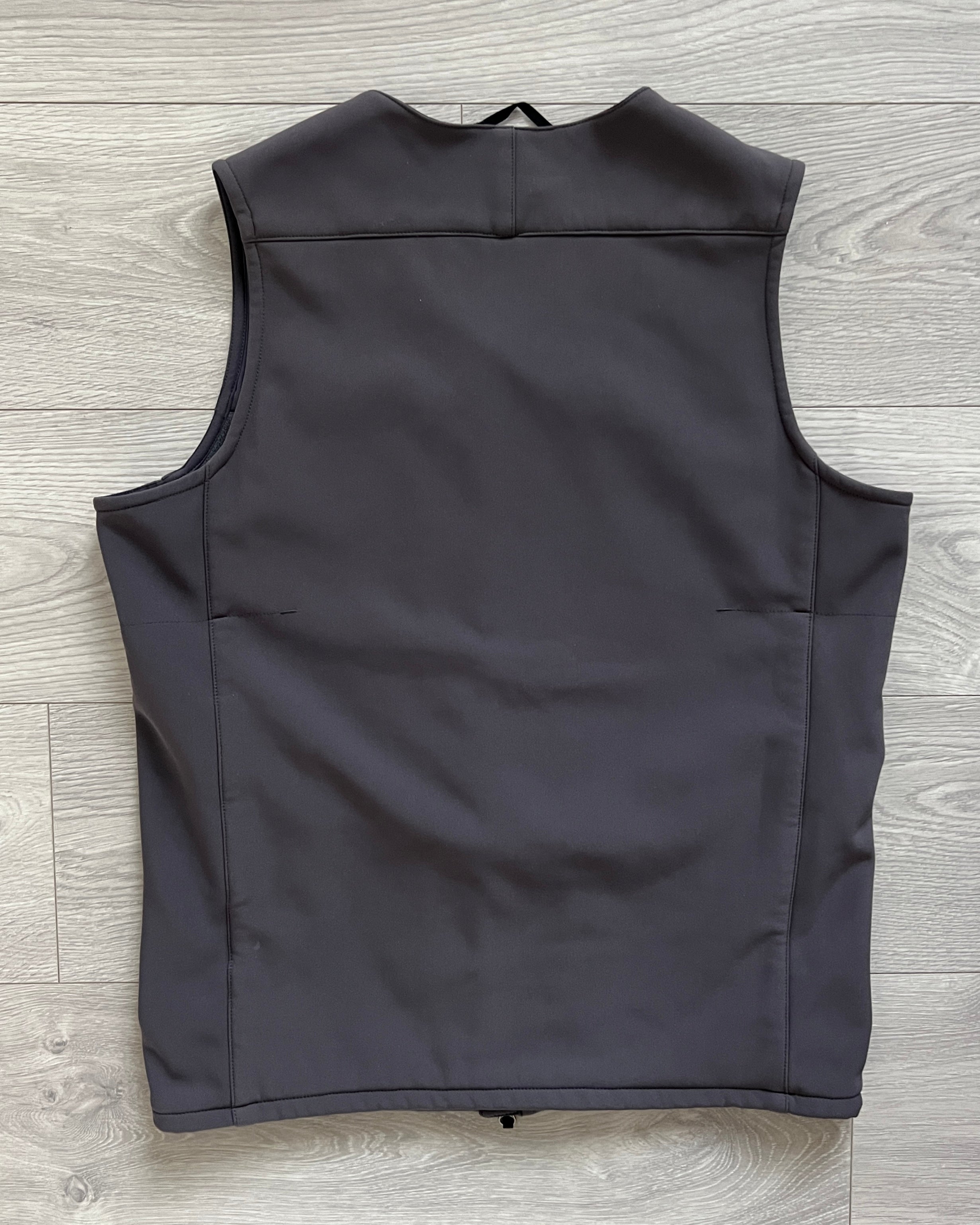 Disaeran by Acronym United Arrows Tactical Tech Darted Vest - Size M