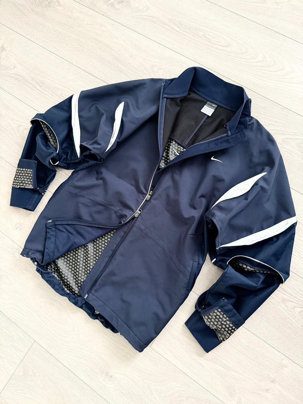 Nike Sphere React 3D Articulated Sleeve Technical Jacket - Size M