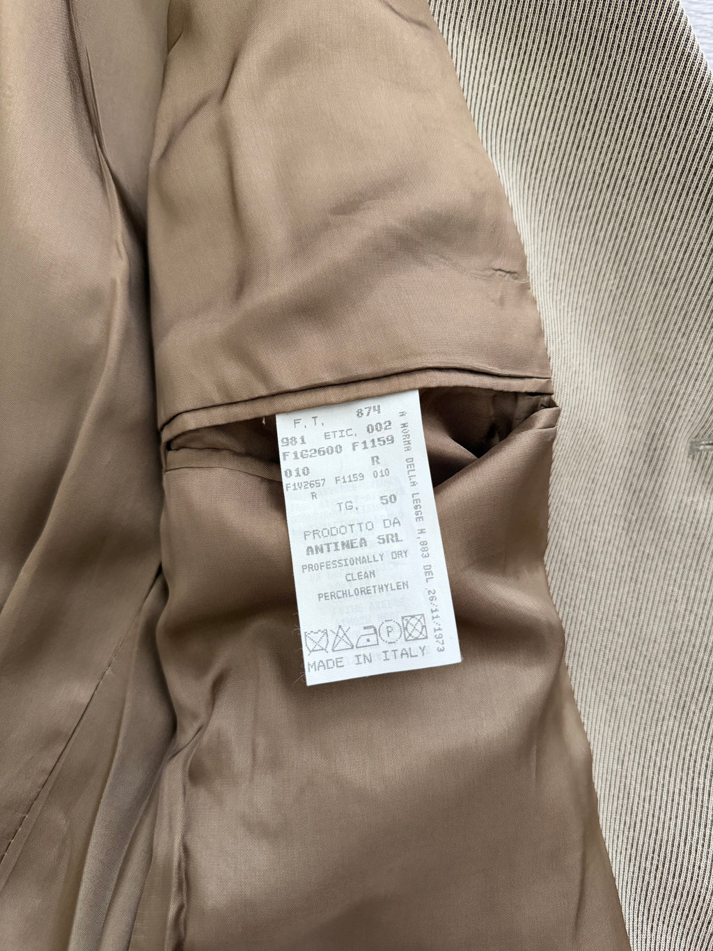 Emporio Armani 1990s Crepe Twill Weave 3B Double-Pleated Suit Sand Beige - Size M Jacket / 32" Waist