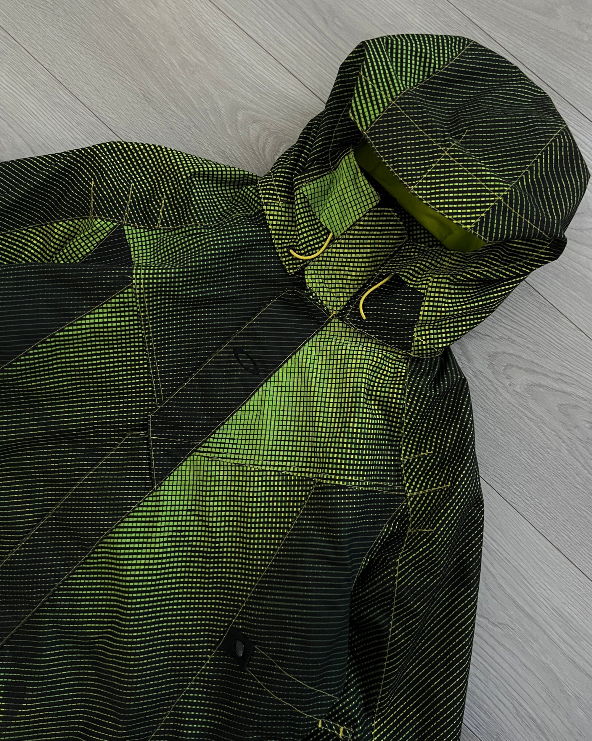 Oakley FW2010 Magnetic Hood 3D Holographic Print Technical Waterproof Jacket - Size M