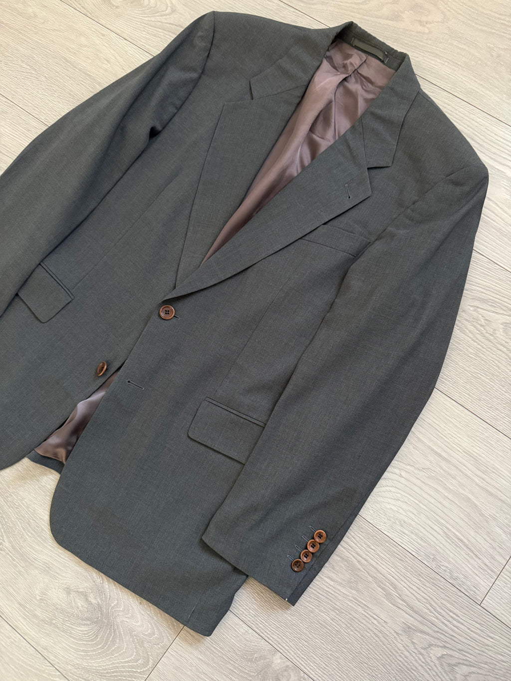 Hugo Boss 1990s 'Akropolis' 2B Zegna Fabric Pleated Wool Grey Suit - Size M Jacket / 32" Waist