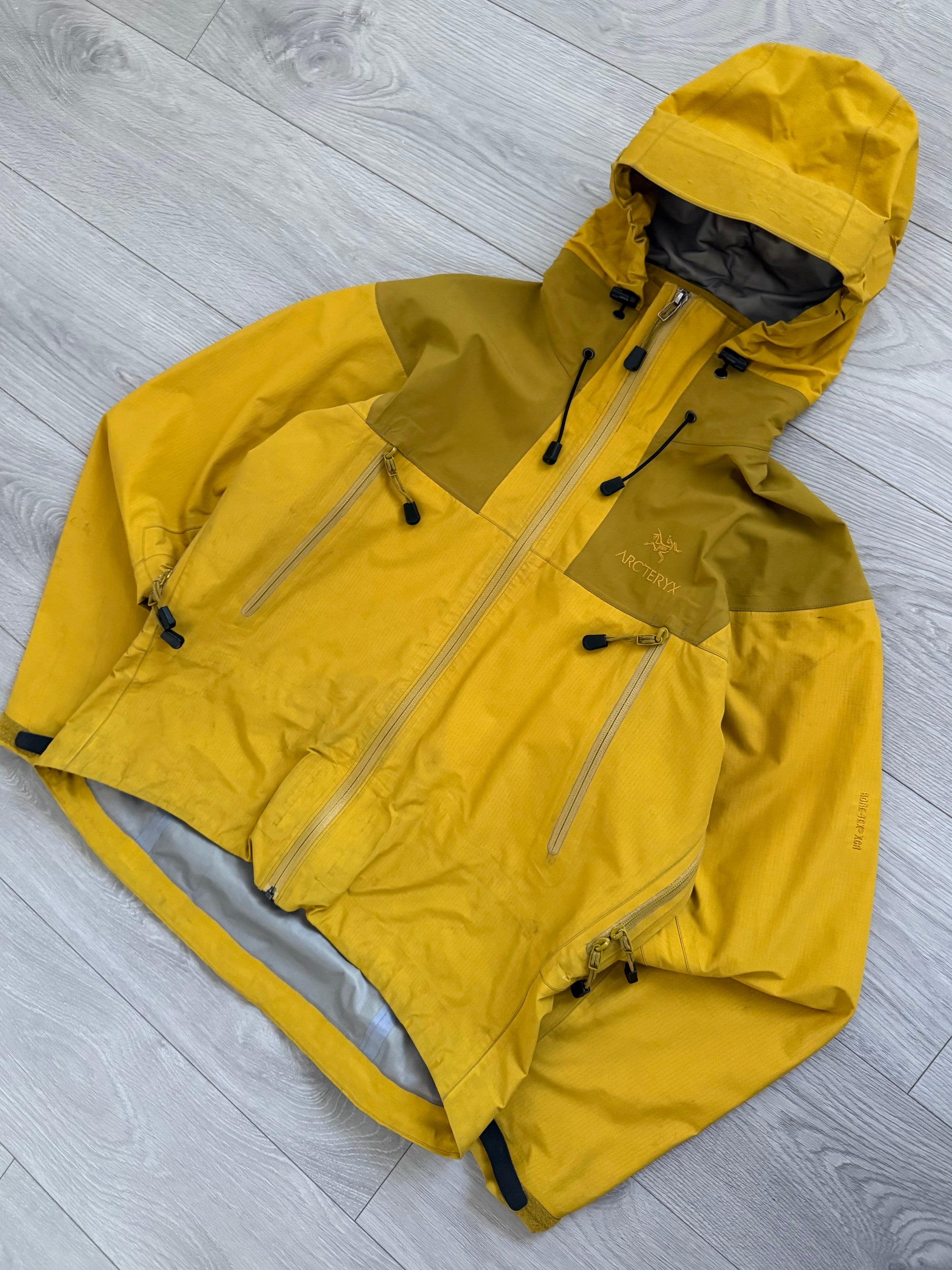 Arc'teryx 2003 Beta AR Gore-Tex Jacket in Tequila Yellow - Size M