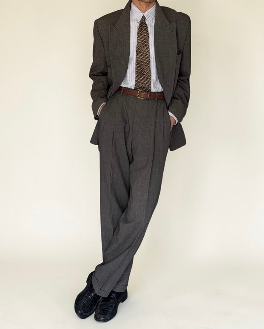 Hugo Boss 1980s 'Zeus' Peaked Lapel Double Breasted Pleated Wool Check Suit Greige - Size XL Jacket / 34" Waist