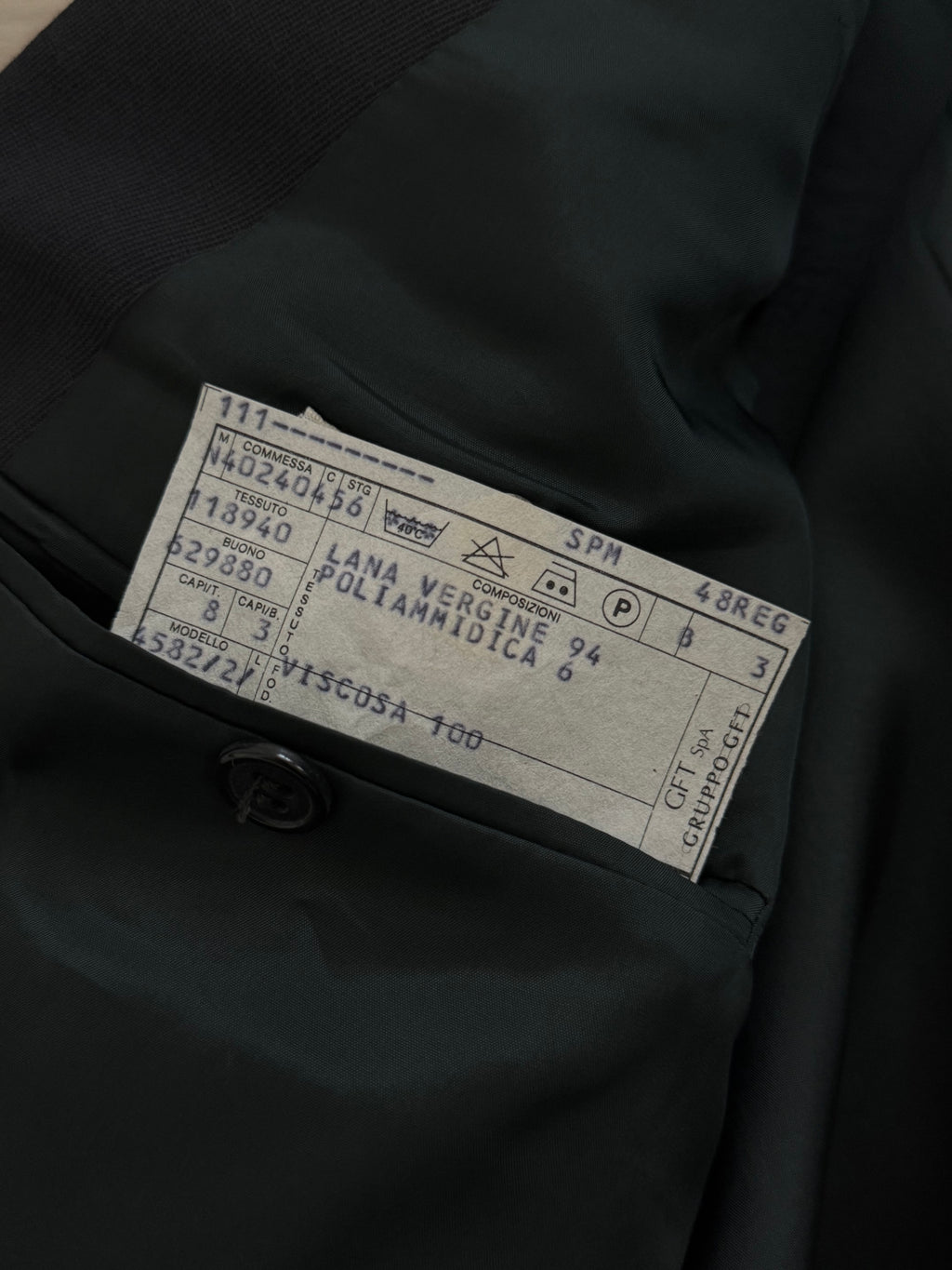 Giorgio Armani 1980s Peaked Lapel Double Breasted Wool Pleated Suit - Size M Jacket / 32" Waist