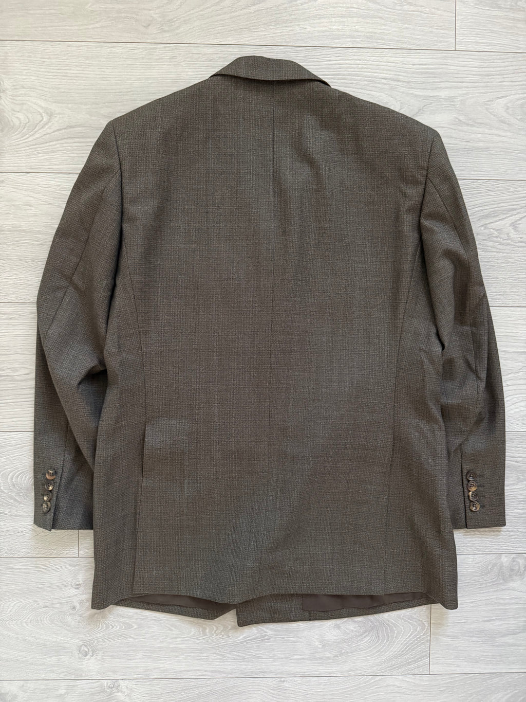 Burberry 1990s Peak Lapel Double Breasted Pleated Textured Brown Suit - Size M Jacket / 32" Waist