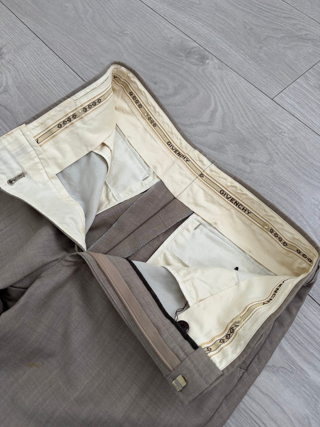 Givenchy 1990s Taupe Beige Wool Pants - Size 30" Waist