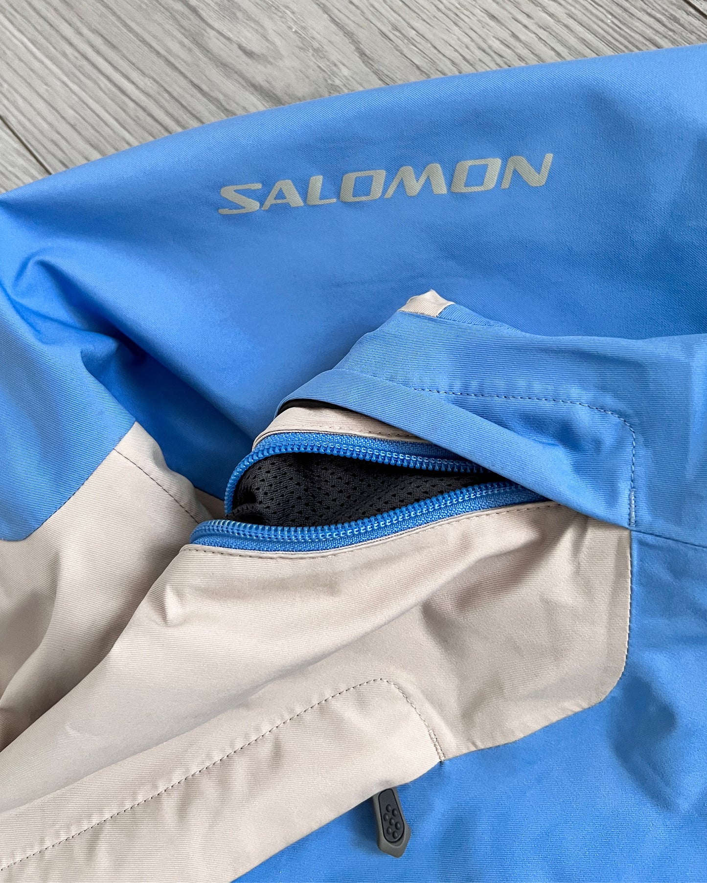 Salomon 00s Gore-Tex Baby Blue Two-Tone Insulated Jacket - Size S