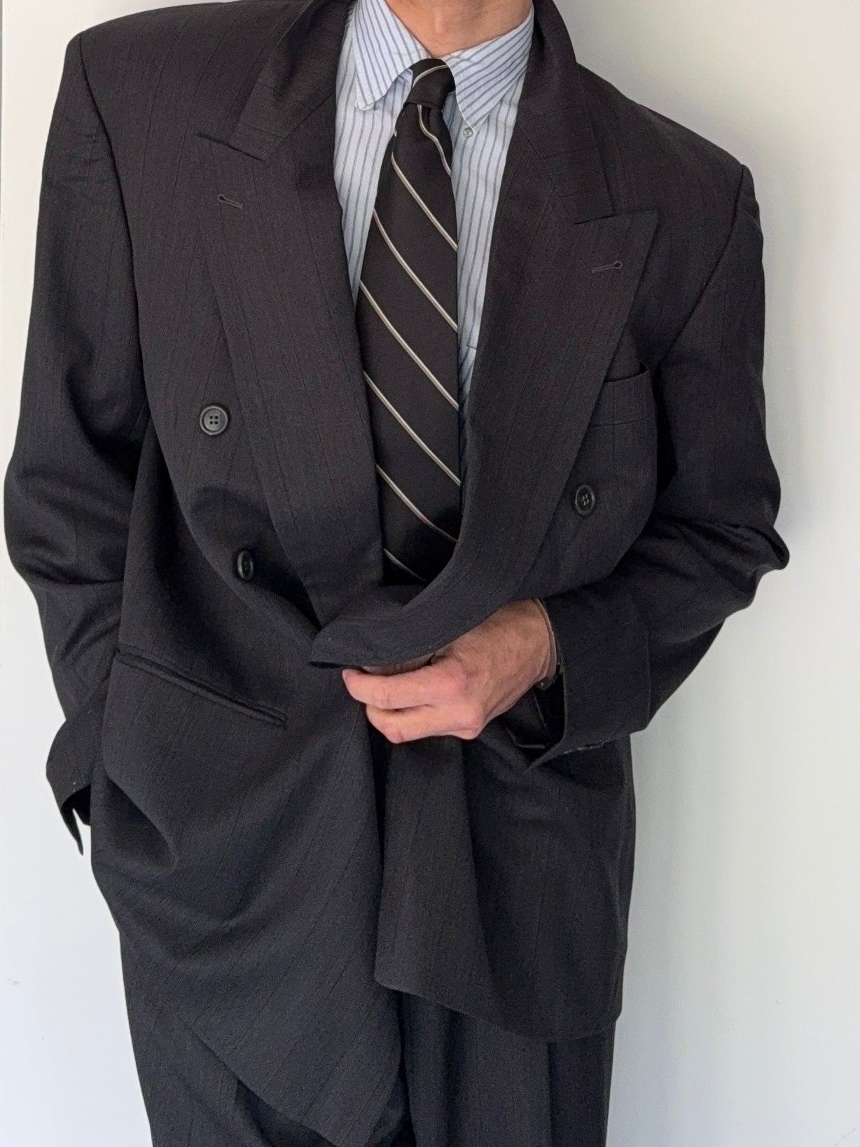Hugo Boss 1980s 'Al Capone' Double Breasted Pleated Wool Cashmere Suit - Size XXL Jacket / 36" Waist