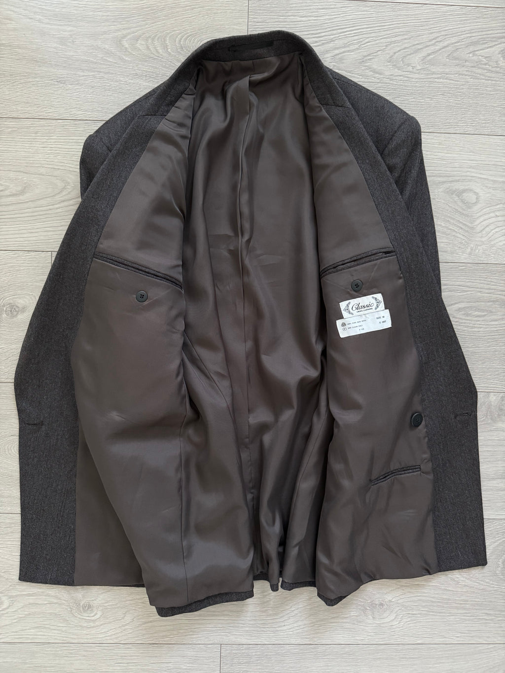 Vintage 1980s Made in England Double Breasted Peaked Lapel Pleated Brown Suit - Size M Jacket / 31" Waist