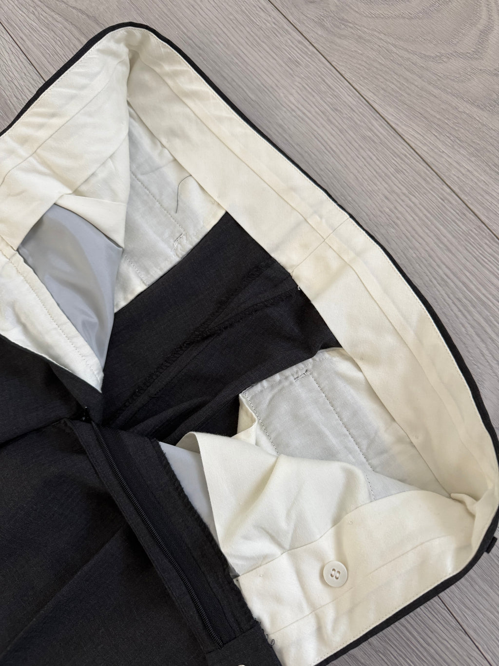 Ralph Lauren 1990s 2B Pleated Lightweight Wool Suit Grey - Size S Jacket / 32" Waist