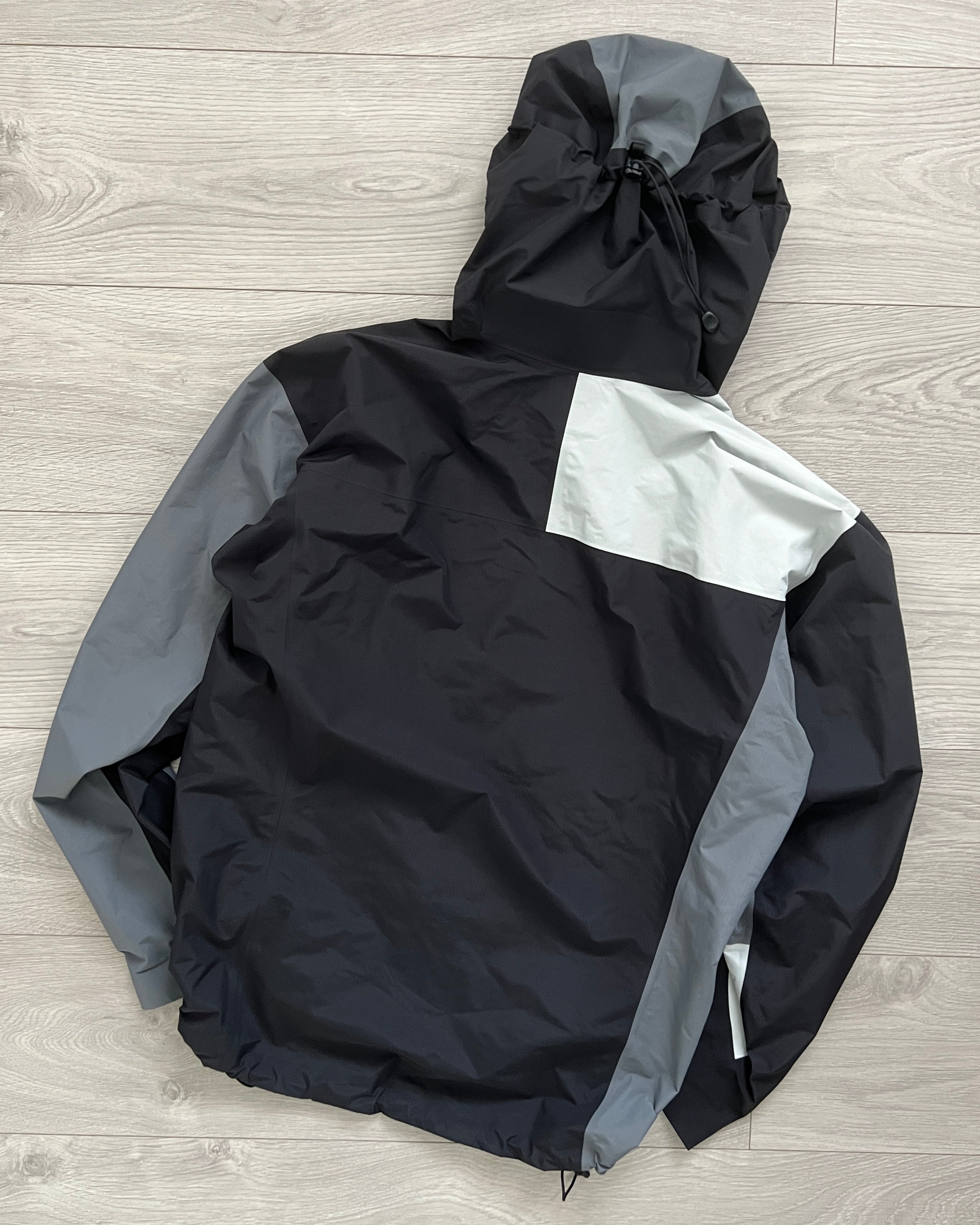 Arcteryx Beams SS2017 Beta Gore-Tex Patchwork Jacket - Size S