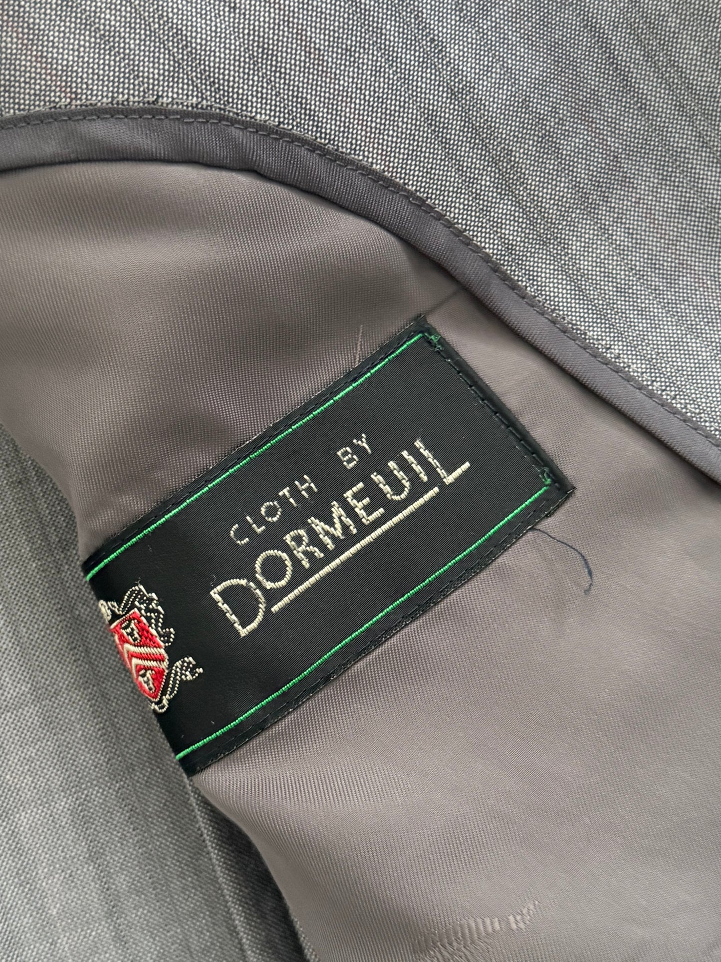 Doremuil Fabric Pleated Wool Suit - Size M Jacket / 32" Waist