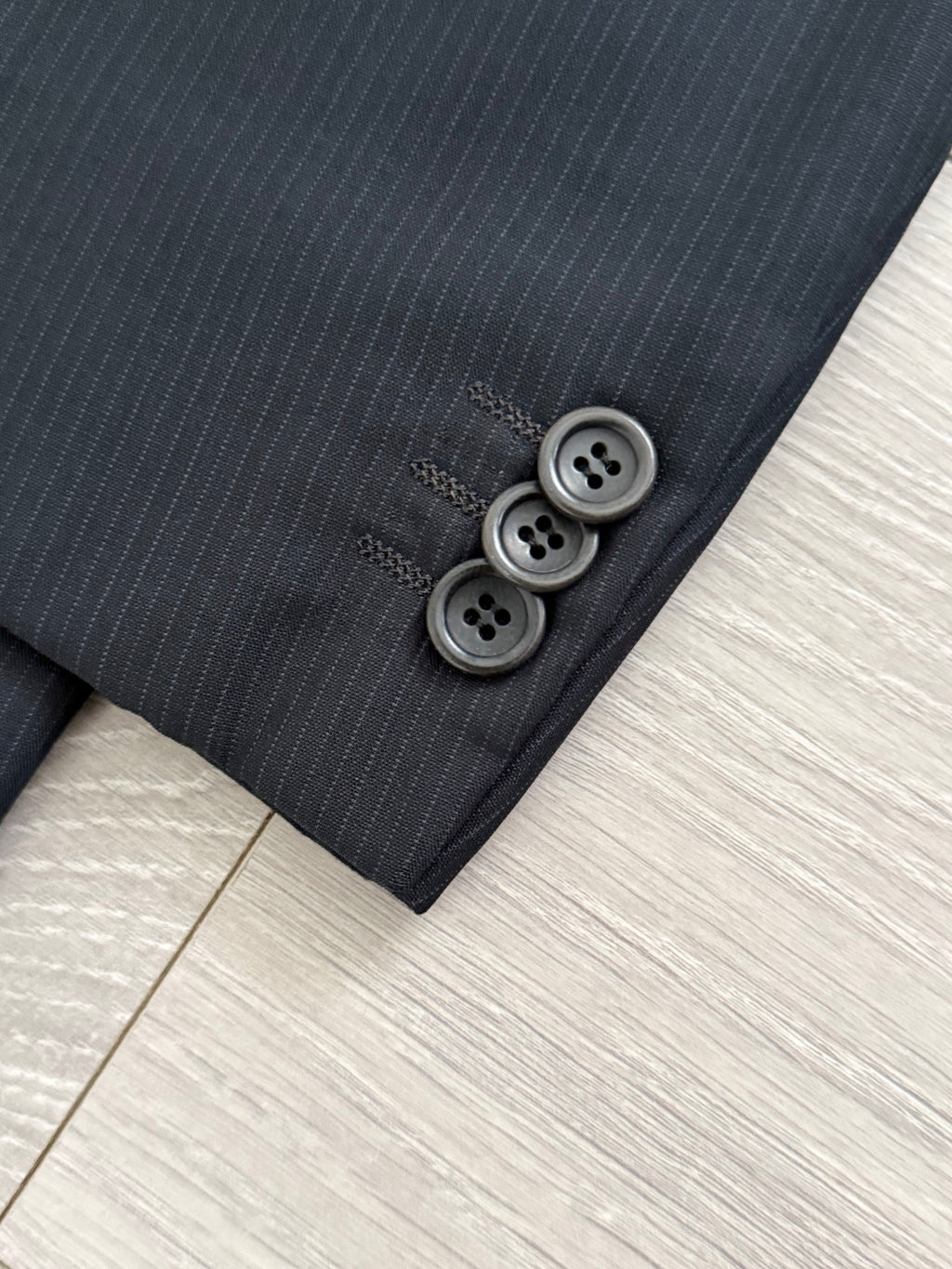 Armani 1990s 3B Pleated Wool Pinstripe Suit - Size M Jacket / 30" Waist