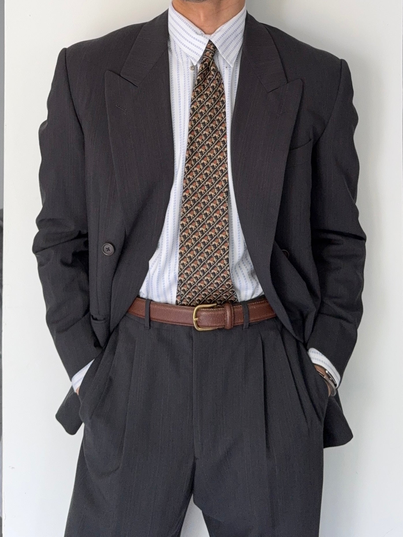 Gianfranco Ferre 1980s Peaked Lapel Double Breasted Pleated Wool Lightweight Suit Grey - Size S Jacket / 29" Waist