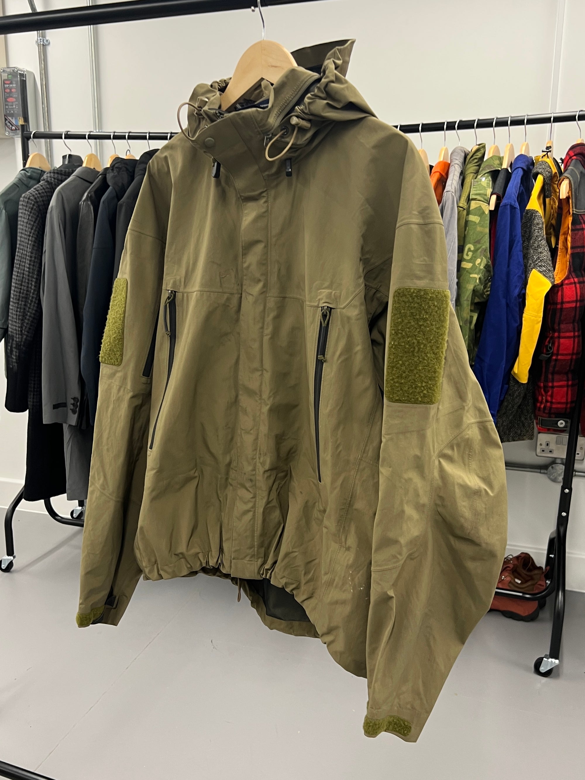 Arcteryx LEAF Alpha GEN 1 GoreTex Jacket Crocodile - Size XL
