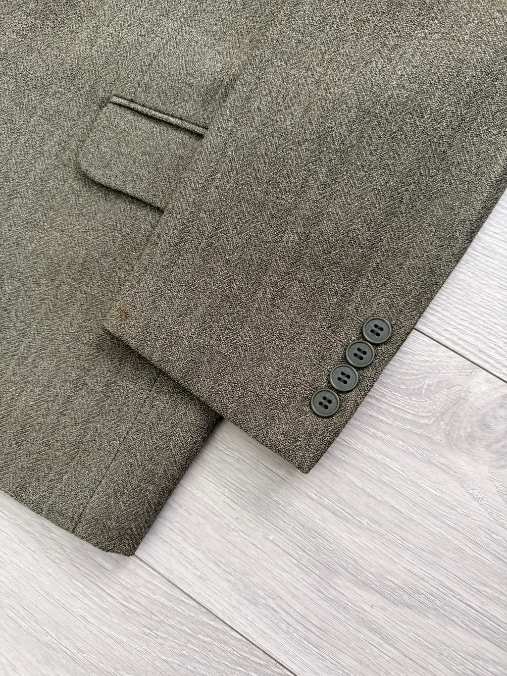 Calvin Klein 1990s 2B Herringbone Wool Double Pleat Suit Khaki Green - Size M Jacket / 32" Waist