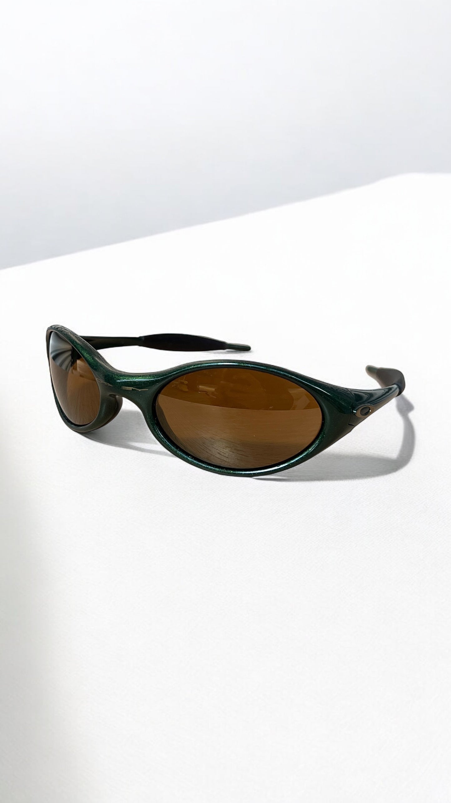 Oakley 1994 Eye Jacket Sunglasses in Moss Green/Gold Iridium