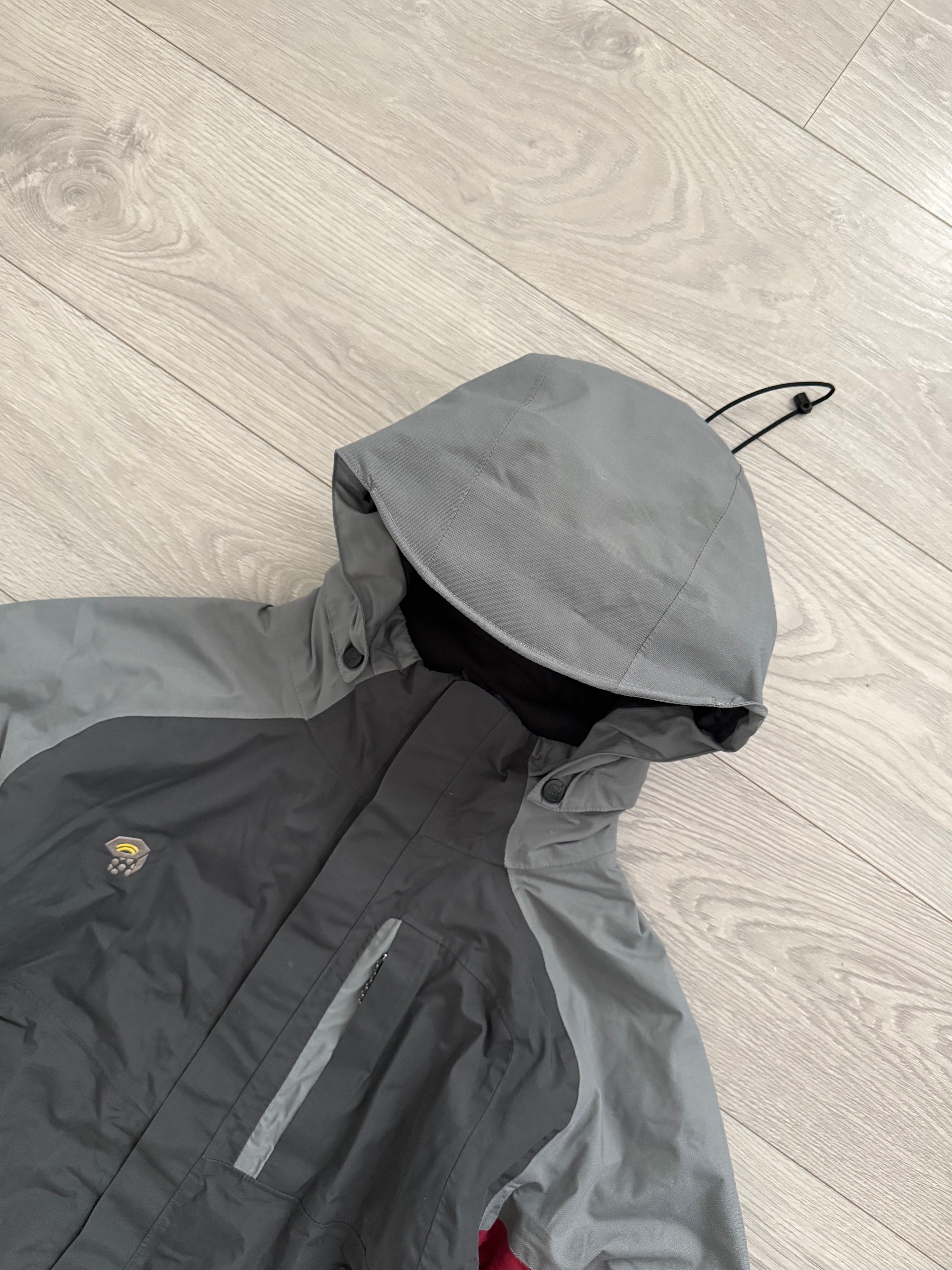 Mountain Hardwear 00s Conduit Insulated Taped Seam Technical Jacket - Size L