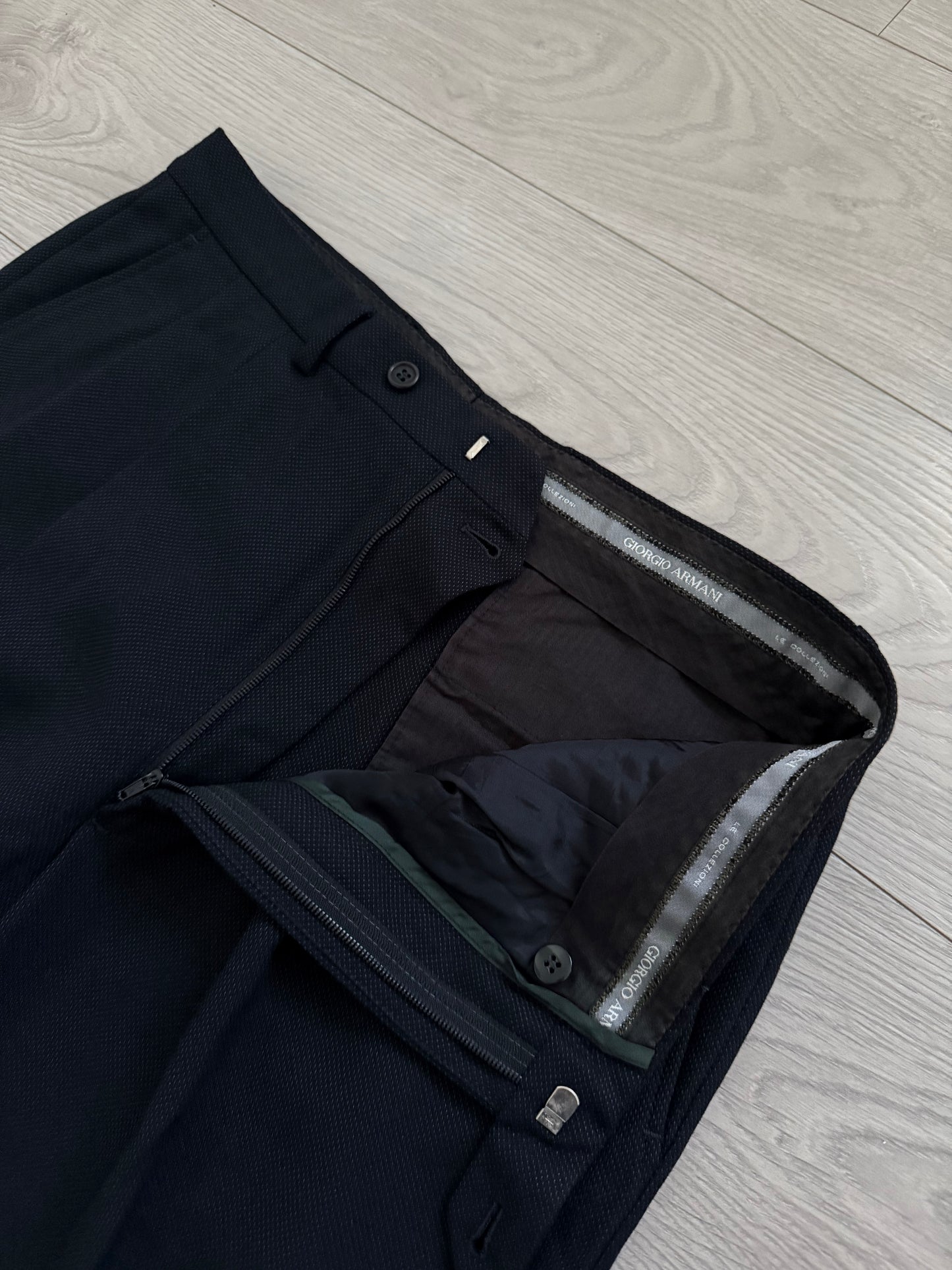 Giorgi Armani 1980s Pleated Double-Breasted Textured Suit - Size L Jacket / 34" Waist