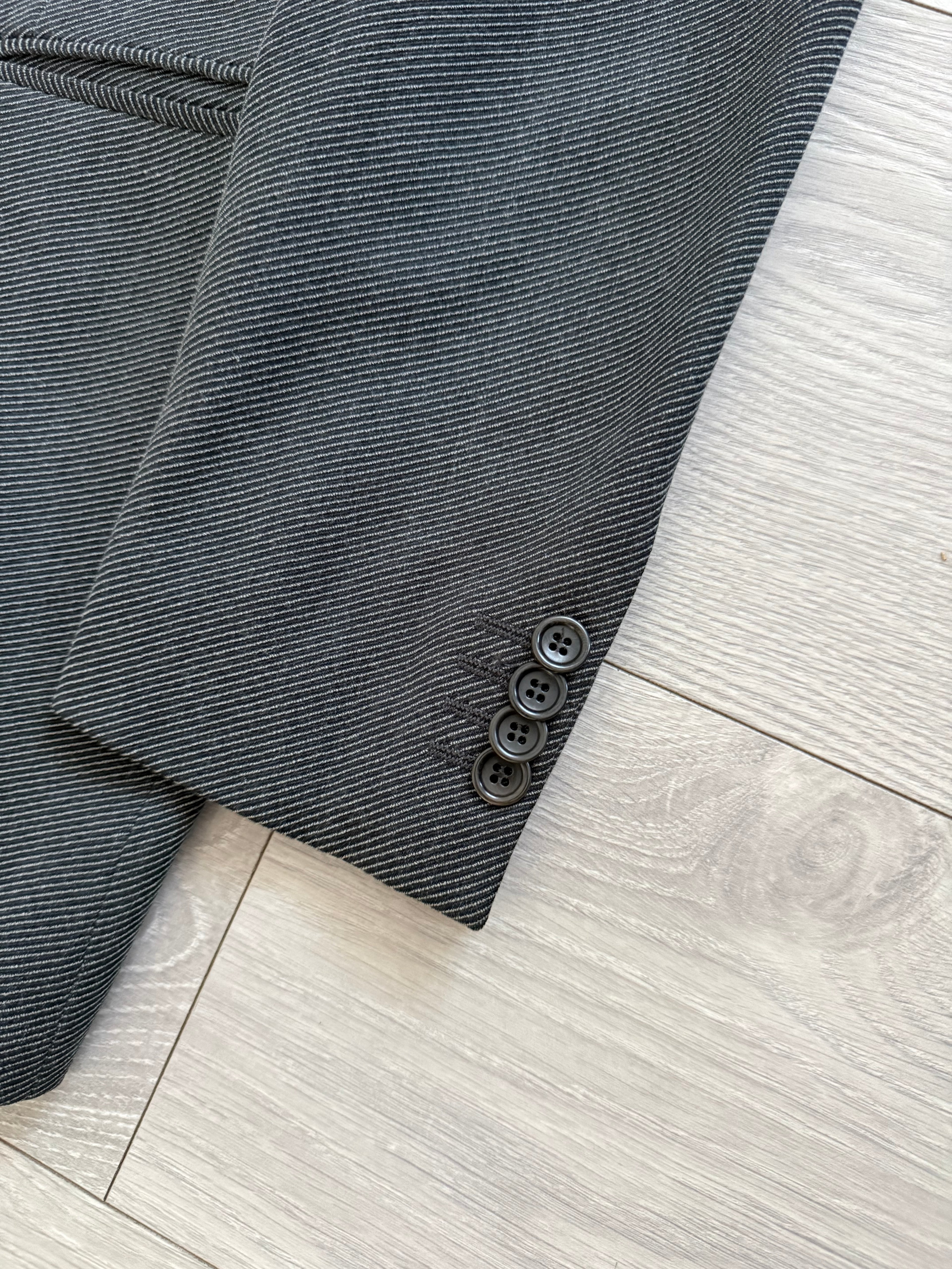 Armani 1990s 3B Twill Wool Cotton Pleated Grey Suit - Size S Jacket / 30" Waist