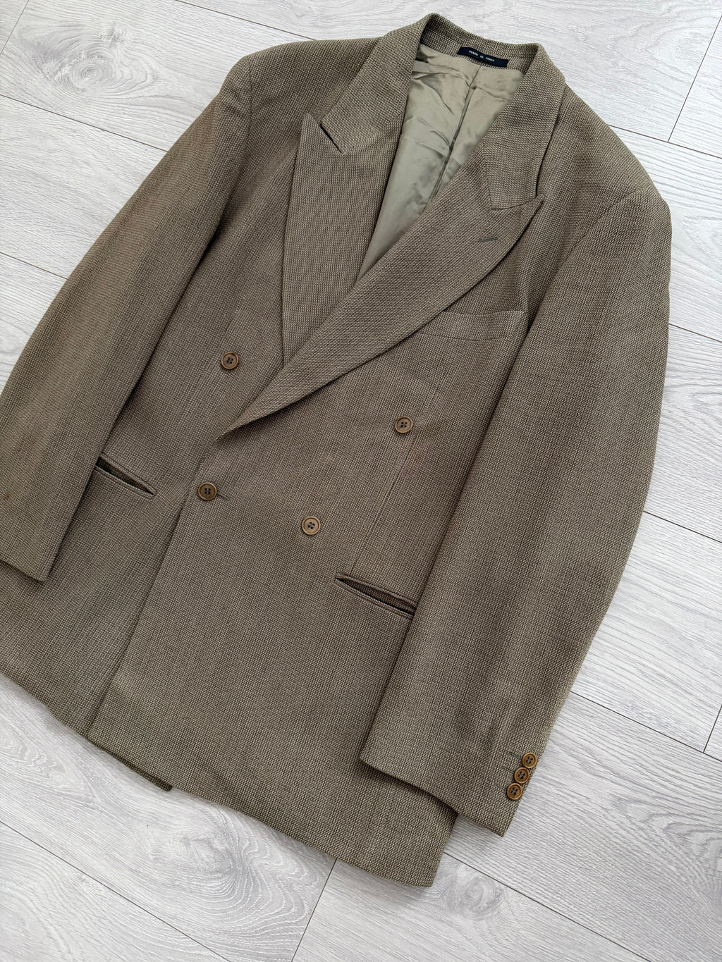 Emporio Armani 1990s Peaked Lapel Double Breasted Textured Weave Pleated Wool Suit - Size XL Jacket / 34" Waist