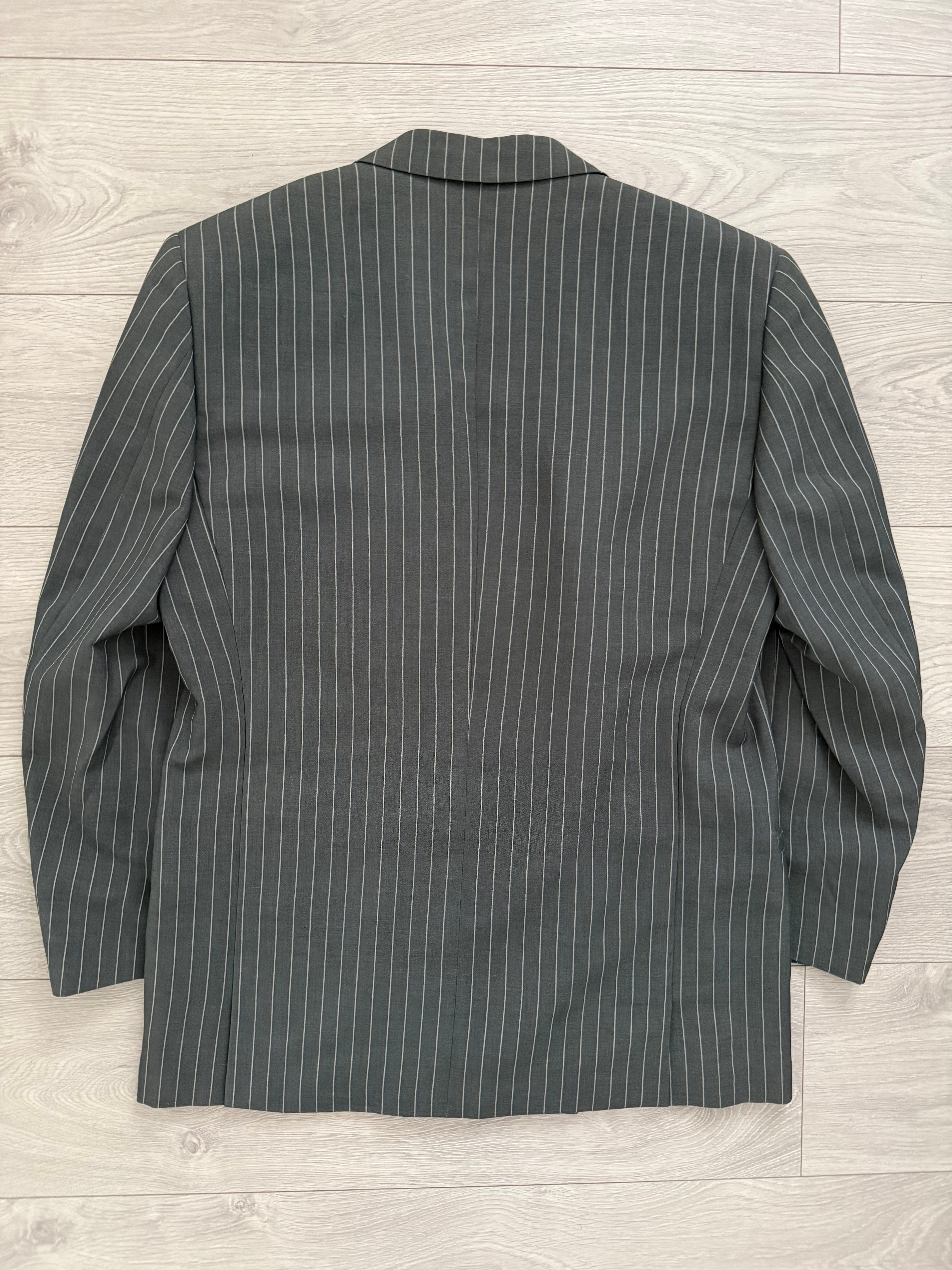 Versace 1980s Notch Lapel Double Breasted Pleated Wool Striped Grey Suit - Size L Jacket / 34" Waist